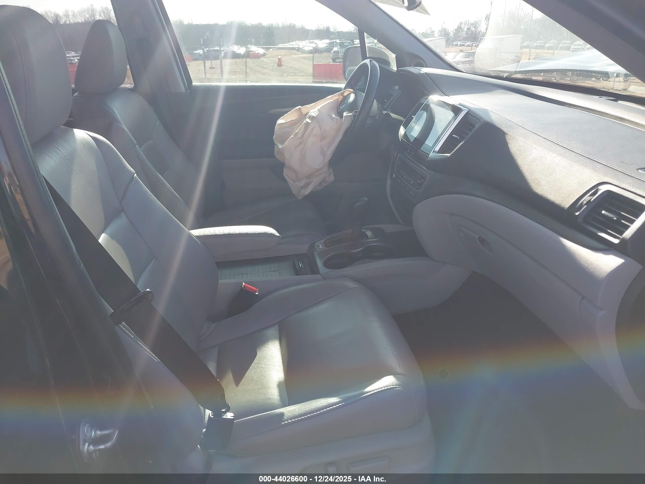 HONDA PILOT image 5
