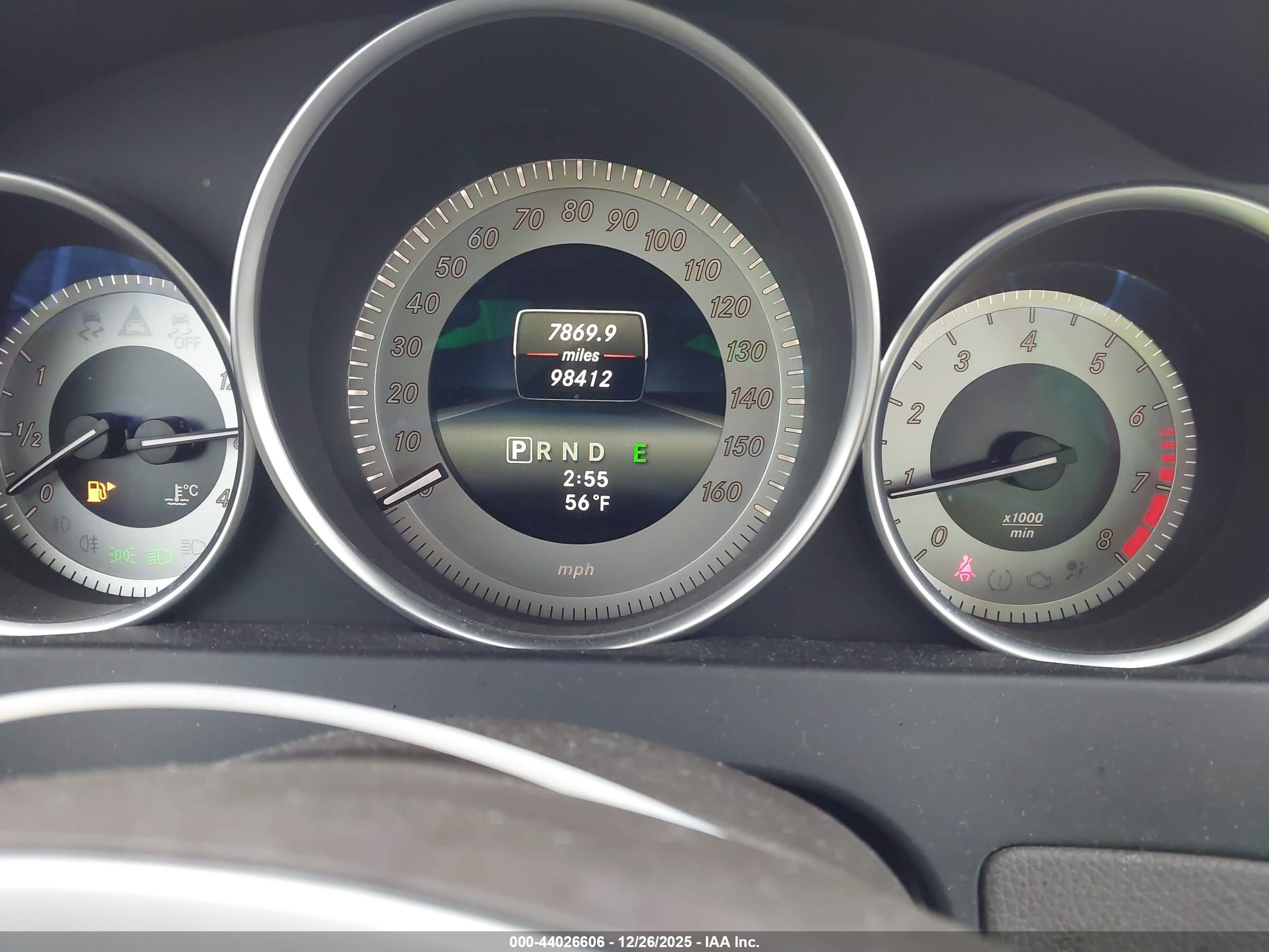 MERCEDES-BENZ C-CLASS image 7