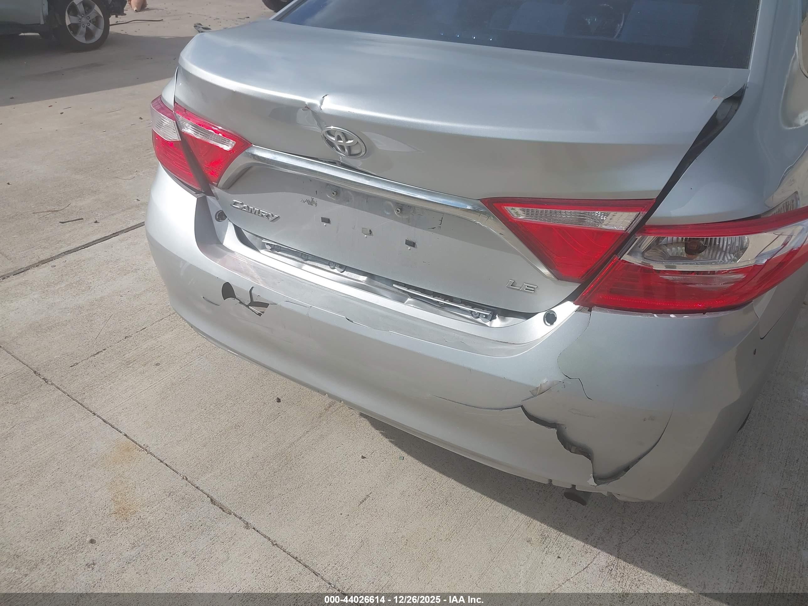 TOYOTA CAMRY image 6