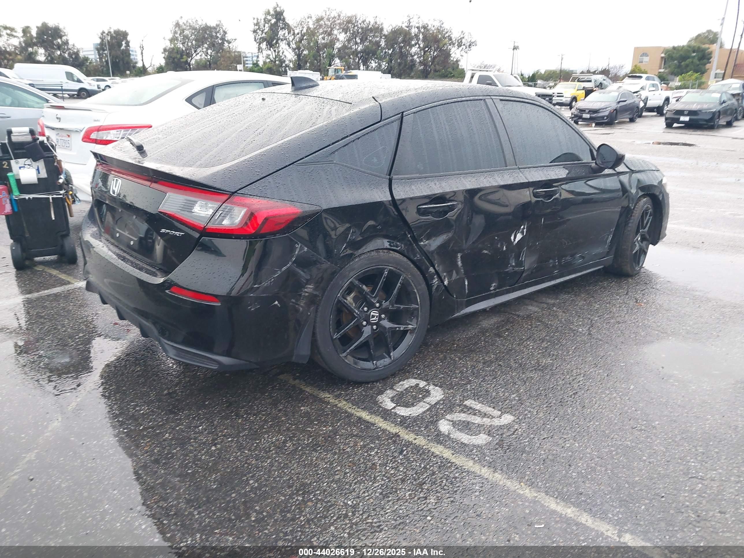 HONDA CIVIC image 4