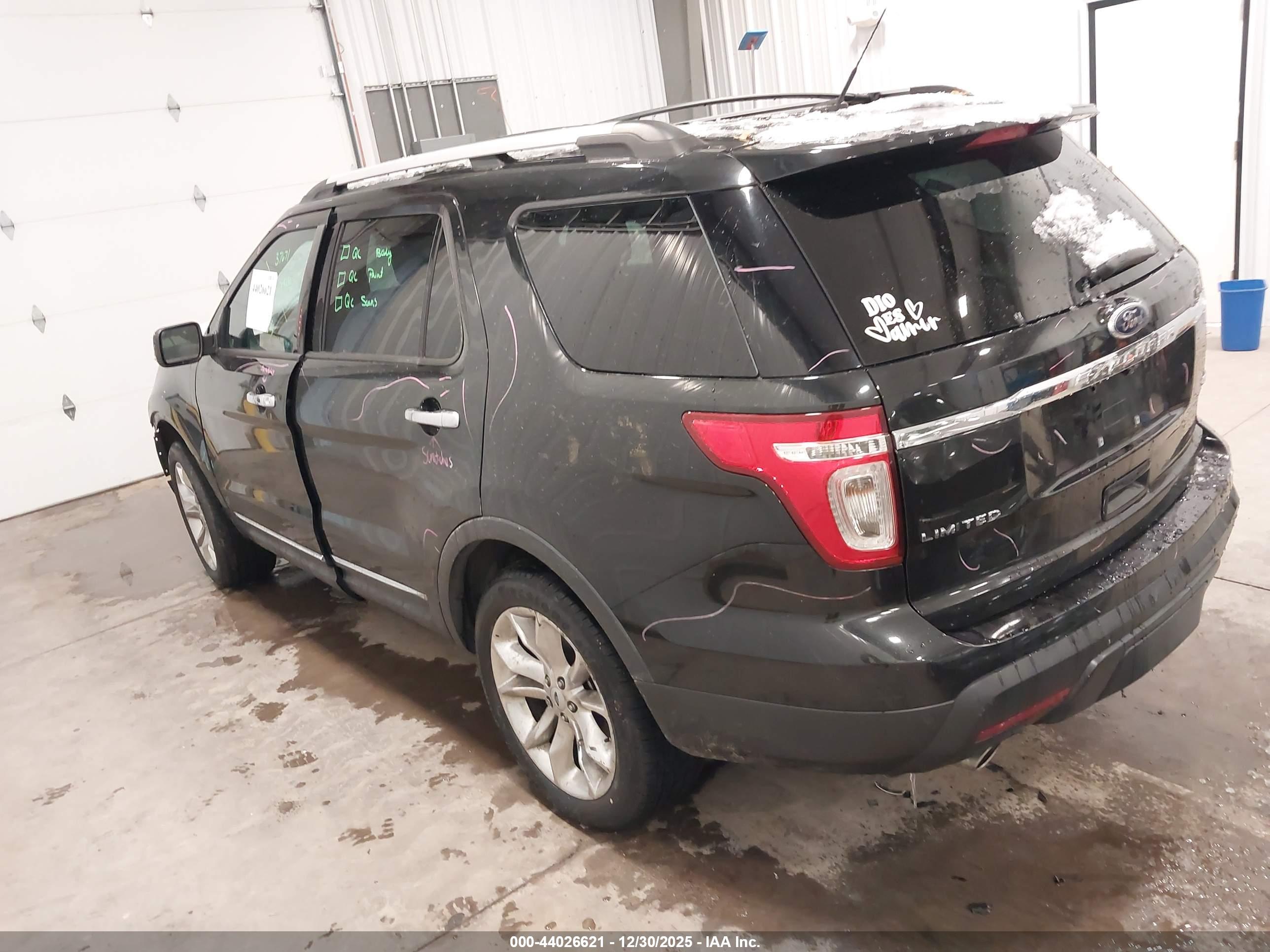 FORD EXPLORER image 3