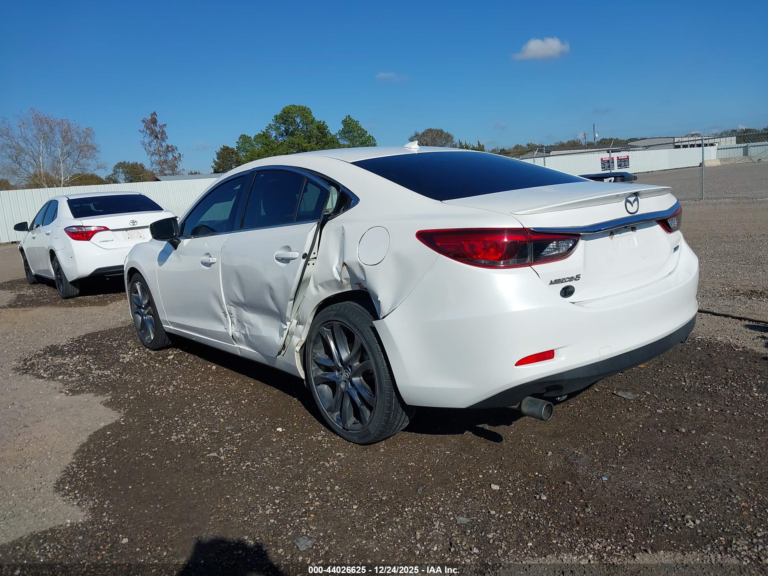 MAZDA MAZDA6 image 3