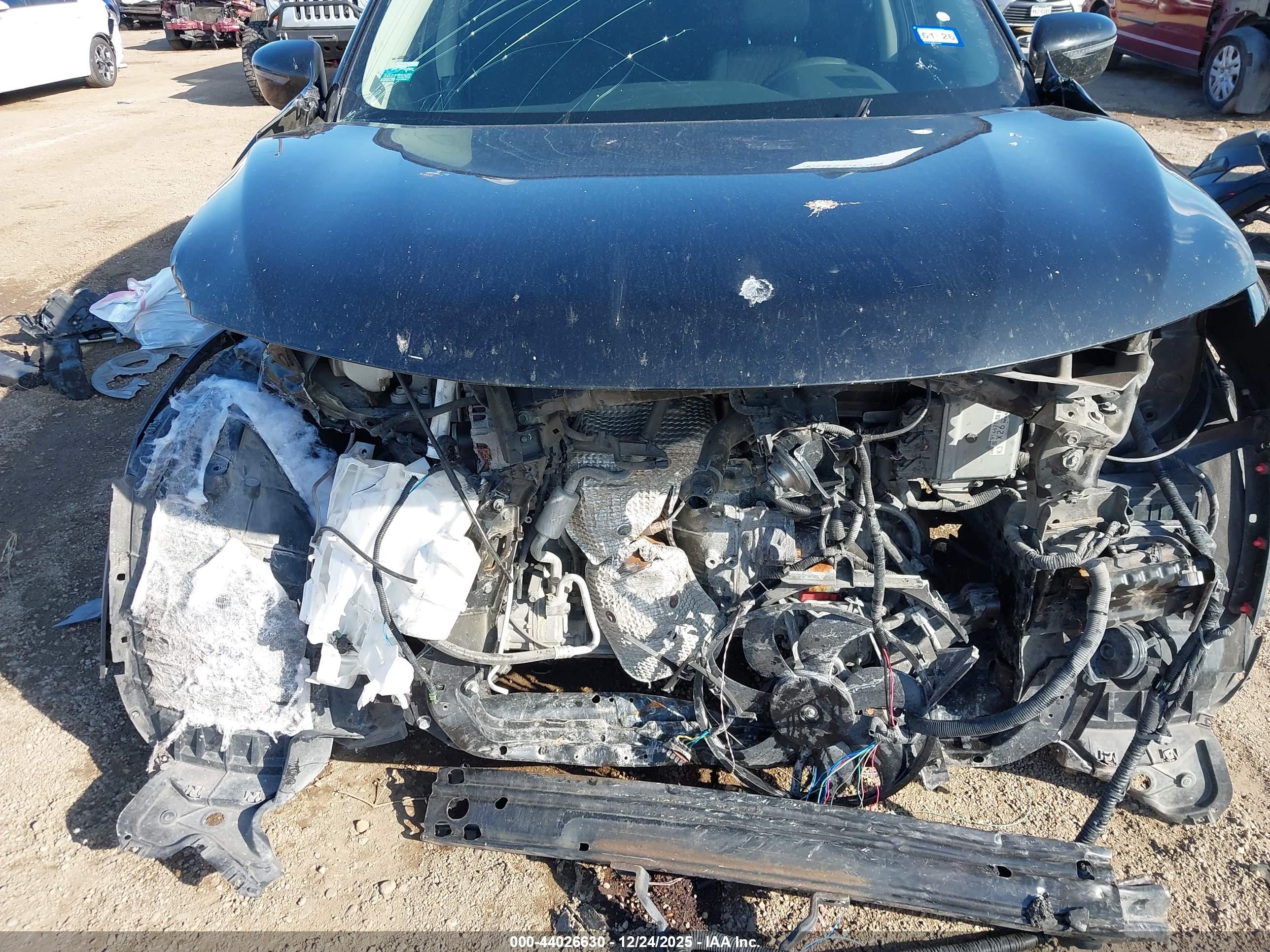 NISSAN ROGUE image 6