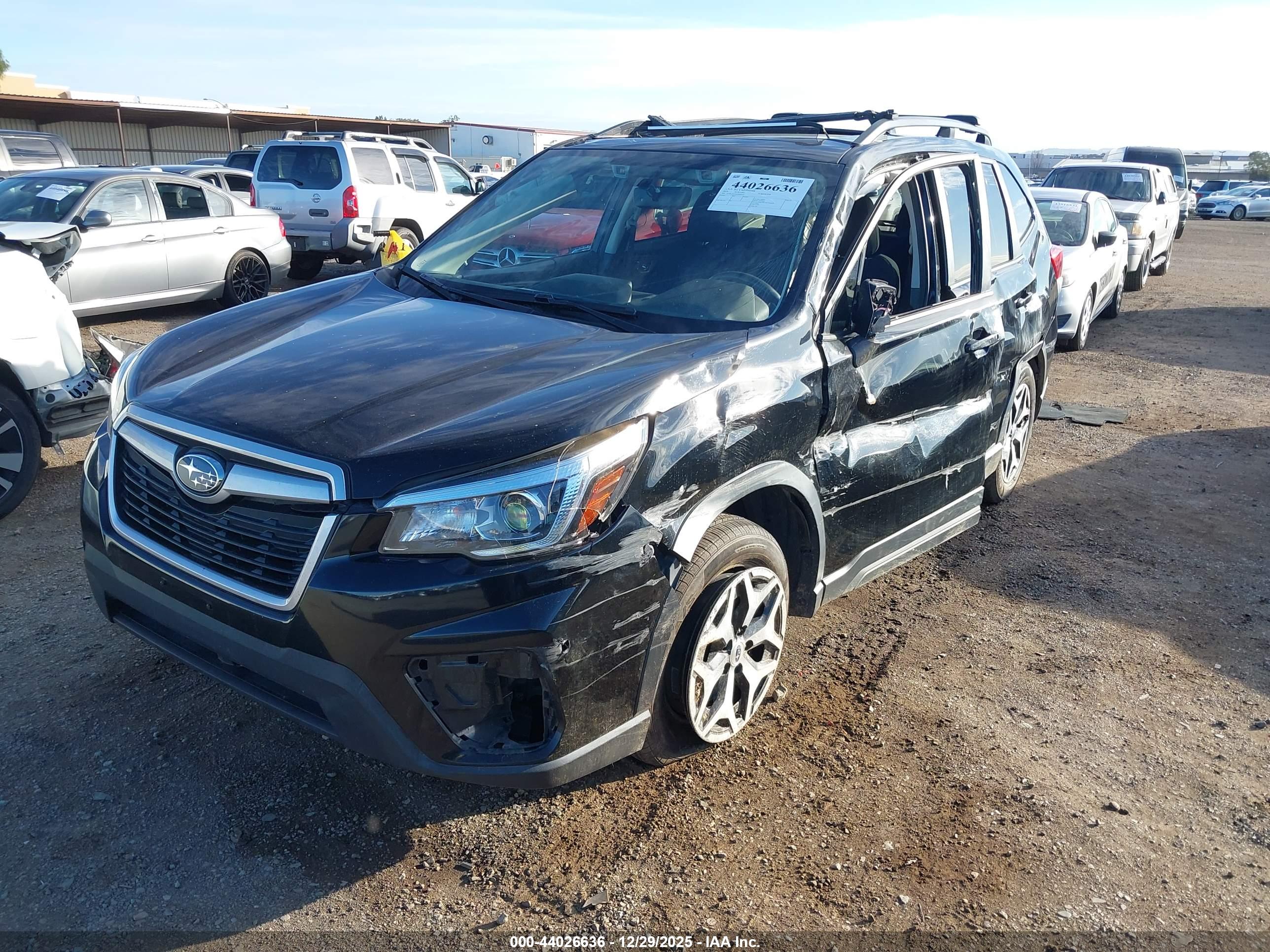 SUBARU FORESTER image 2