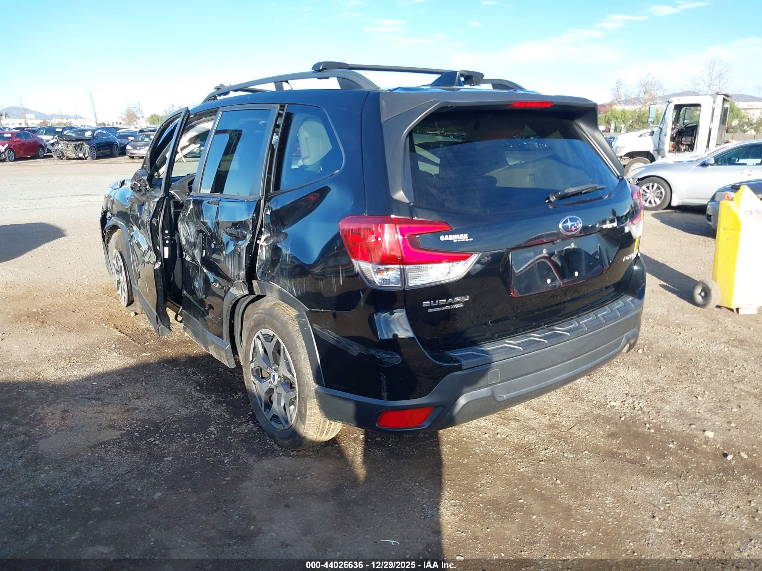 SUBARU FORESTER image 3