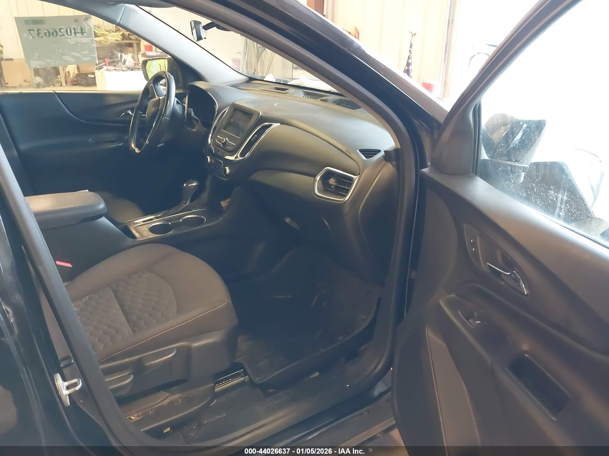 CHEVROLET EQUINOX image 5