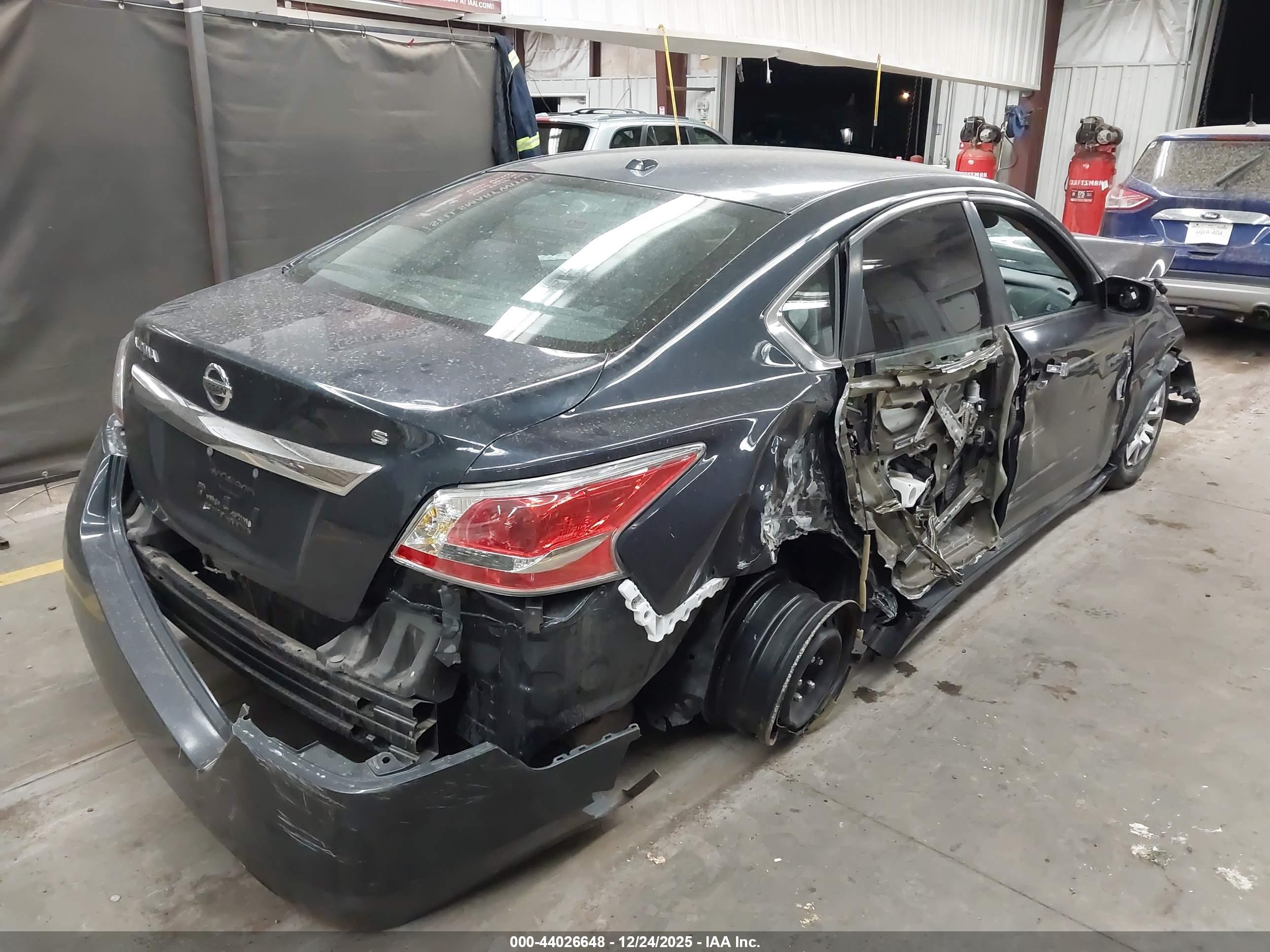 NISSAN ALTIMA image 4