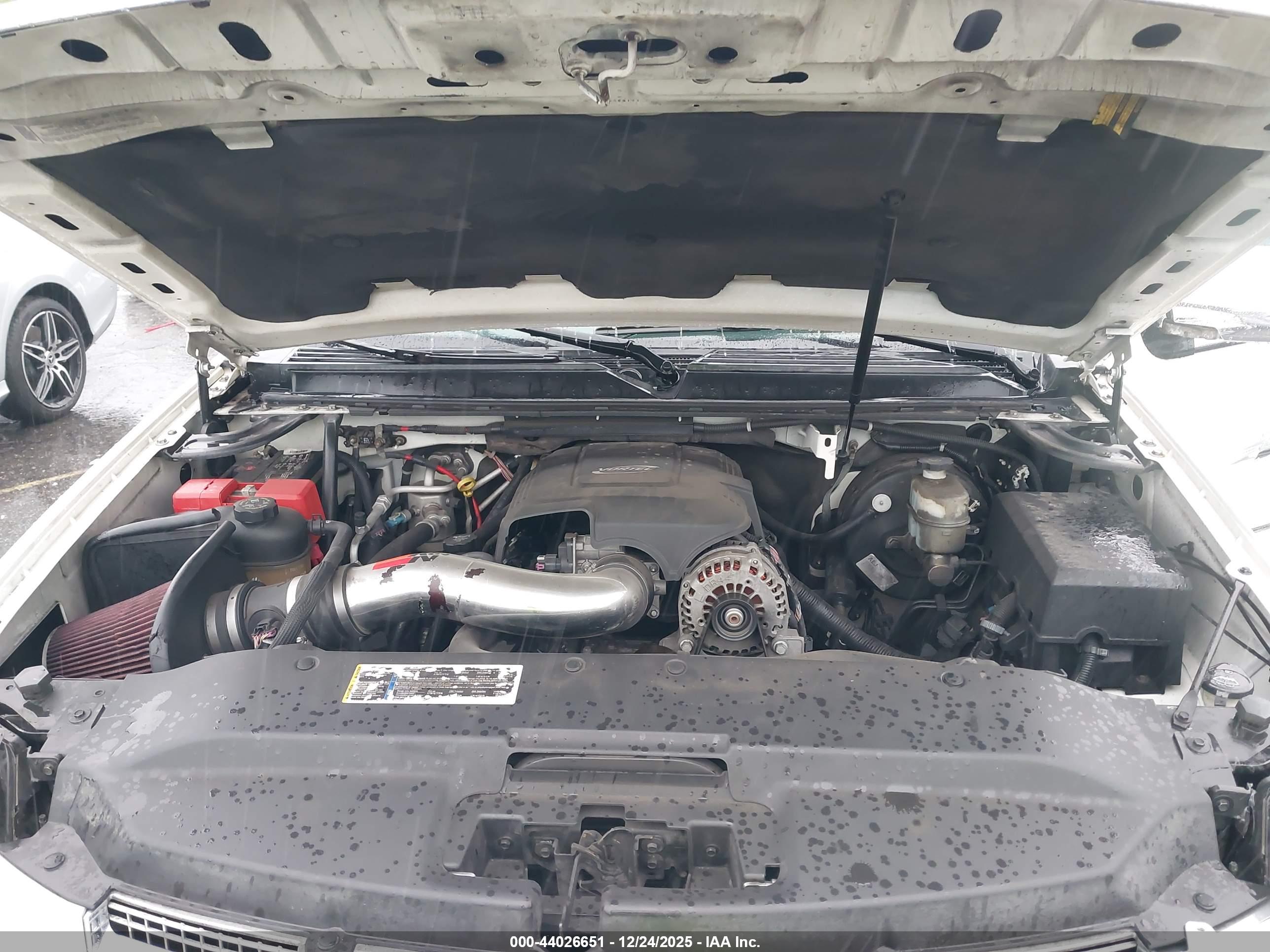 CADILLAC ESCALADE image 10
