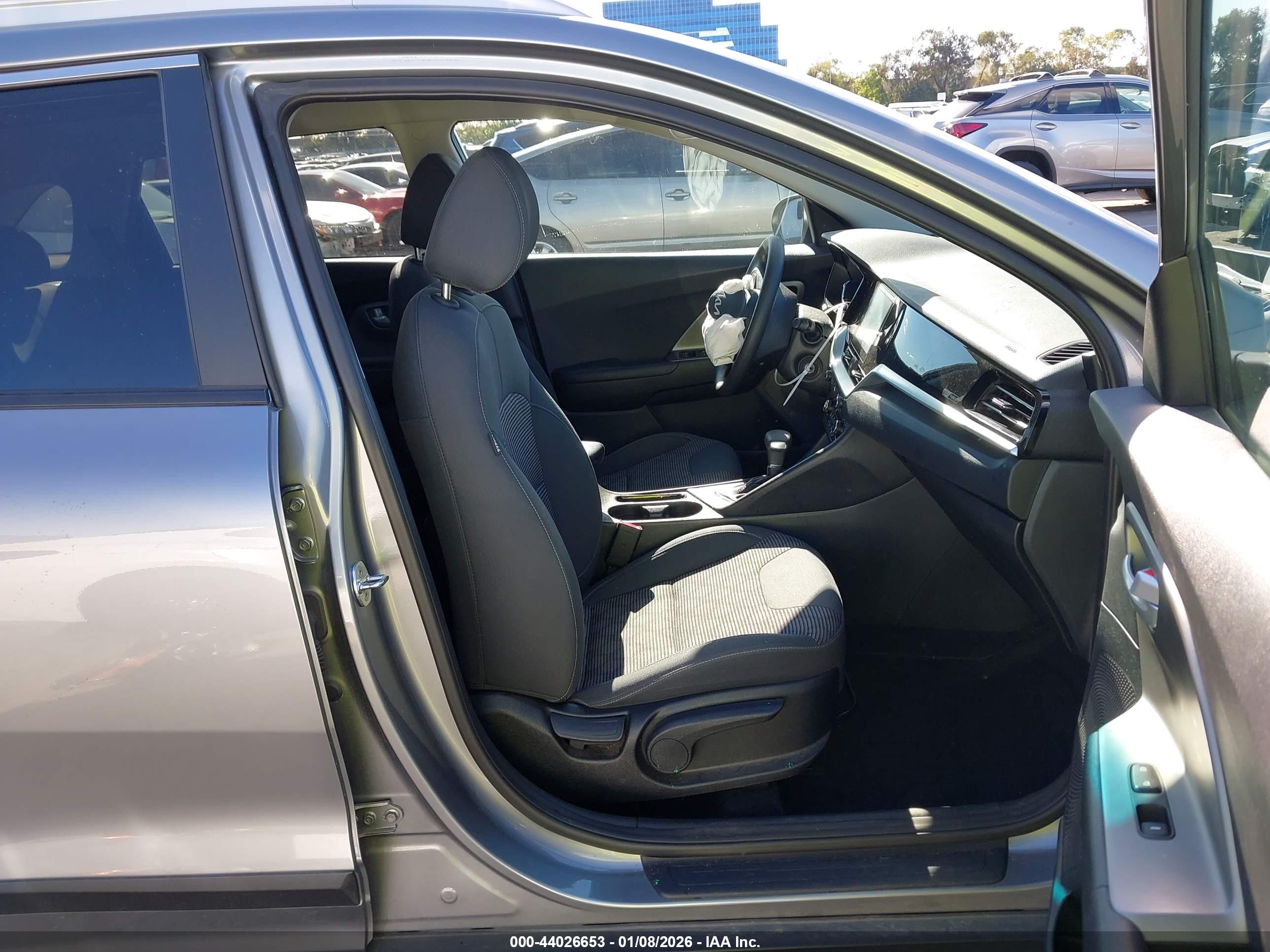 KIA NIRO image 5