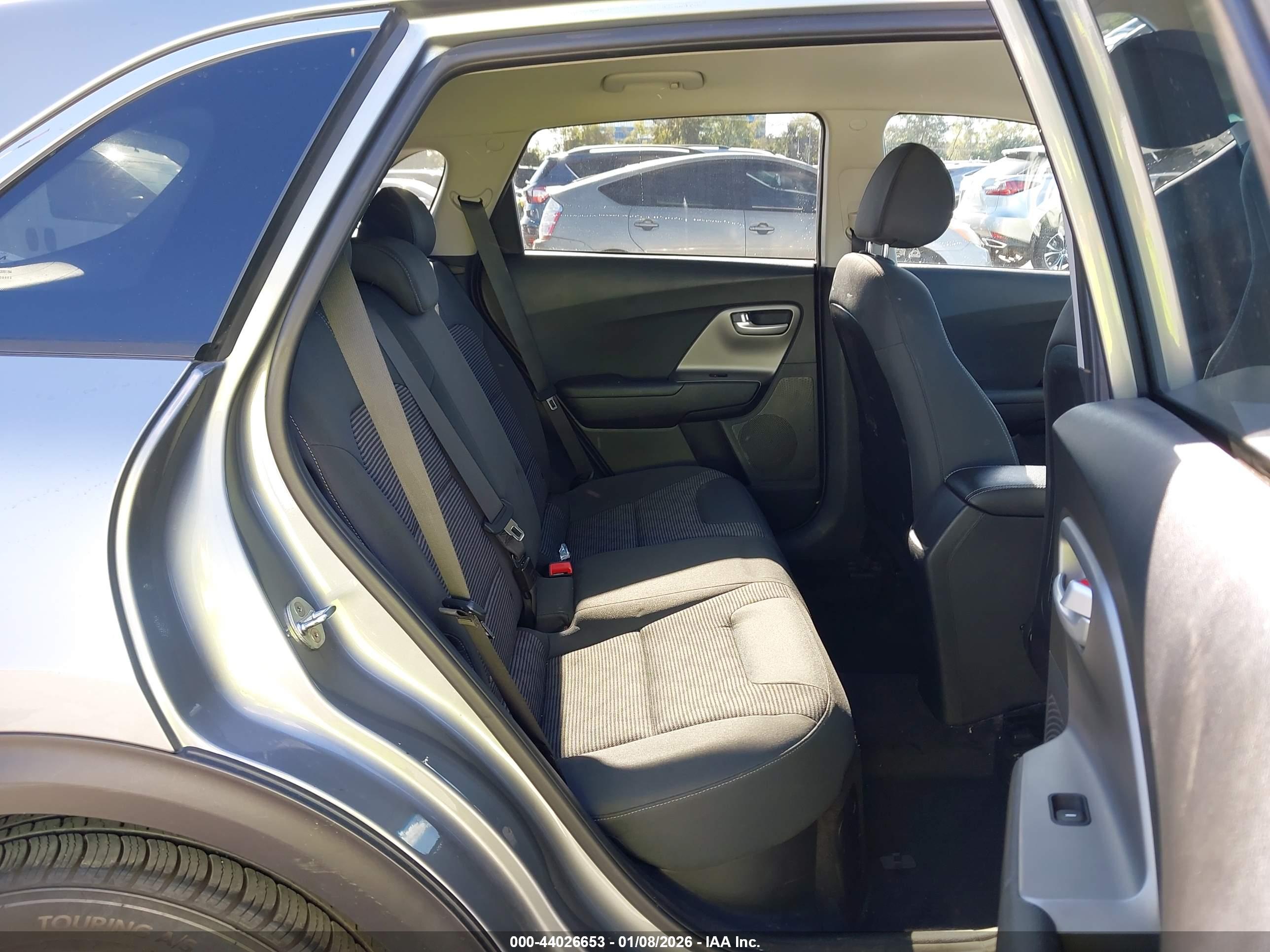 KIA NIRO image 8