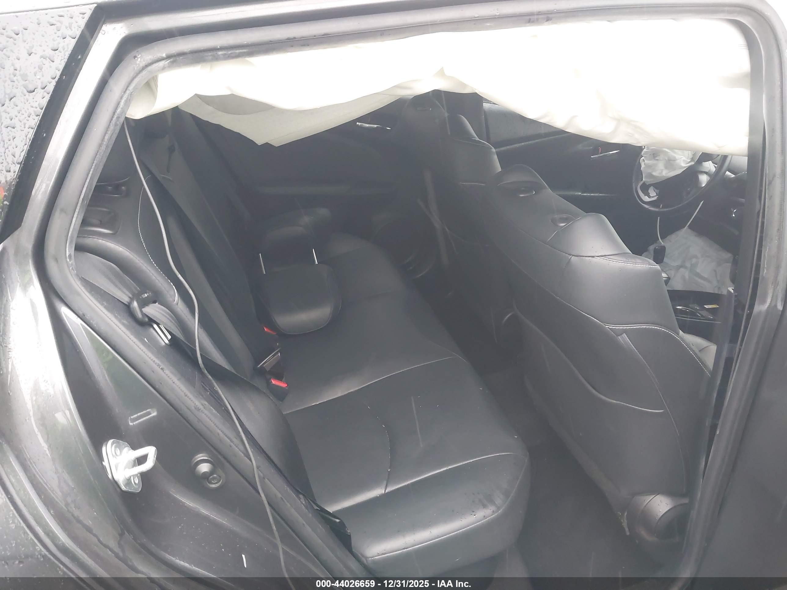 TOYOTA PRIUS image 8