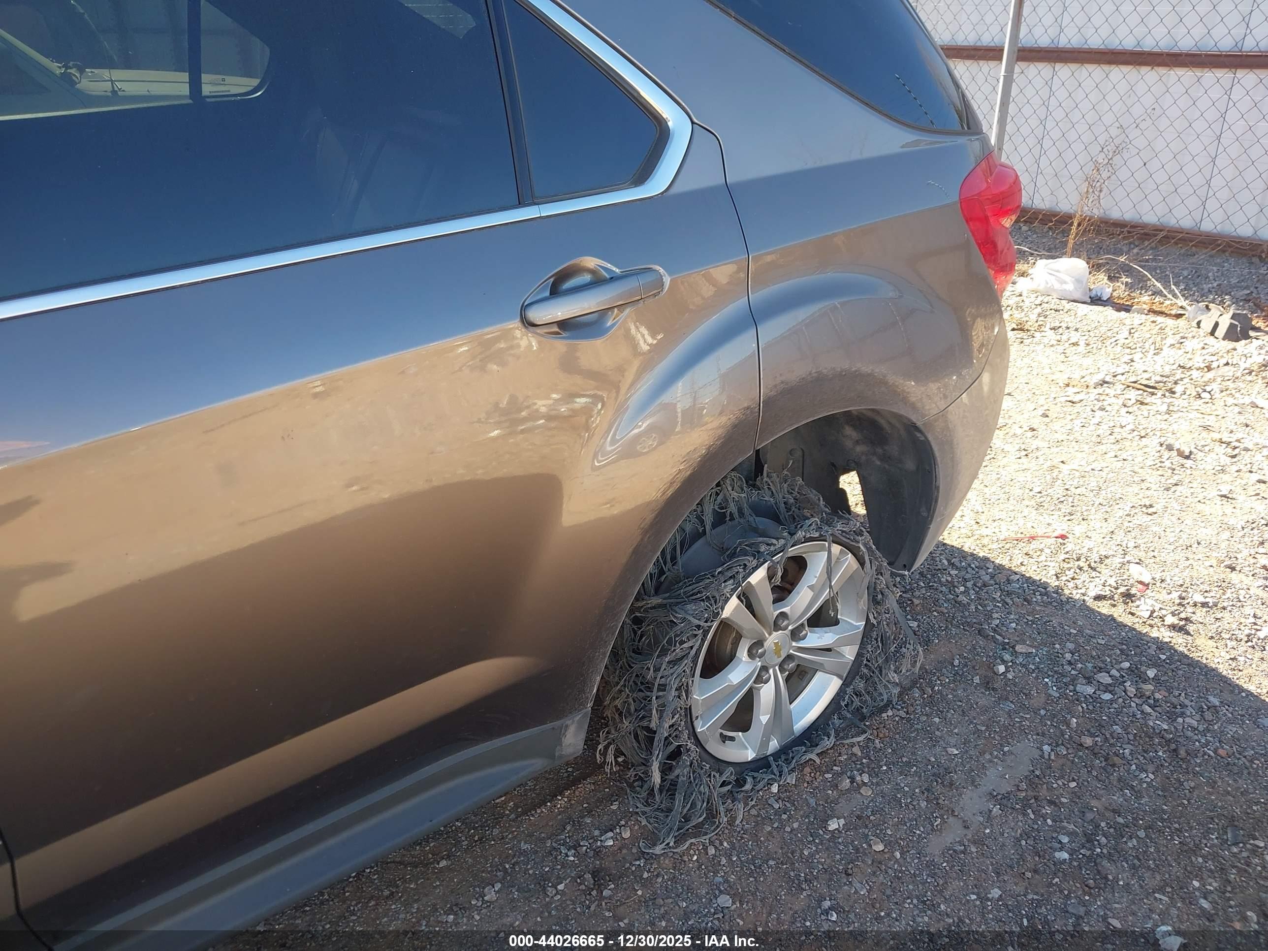 CHEVROLET EQUINOX image 6