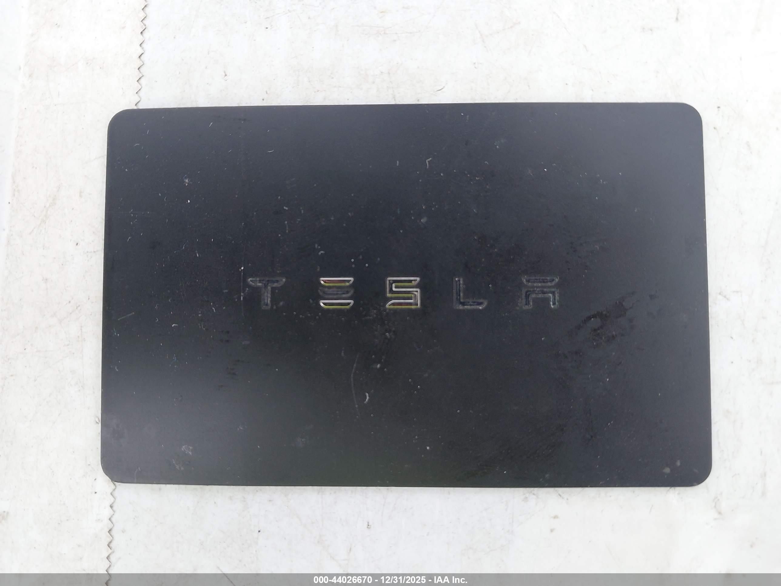 TESLA MODEL image 11