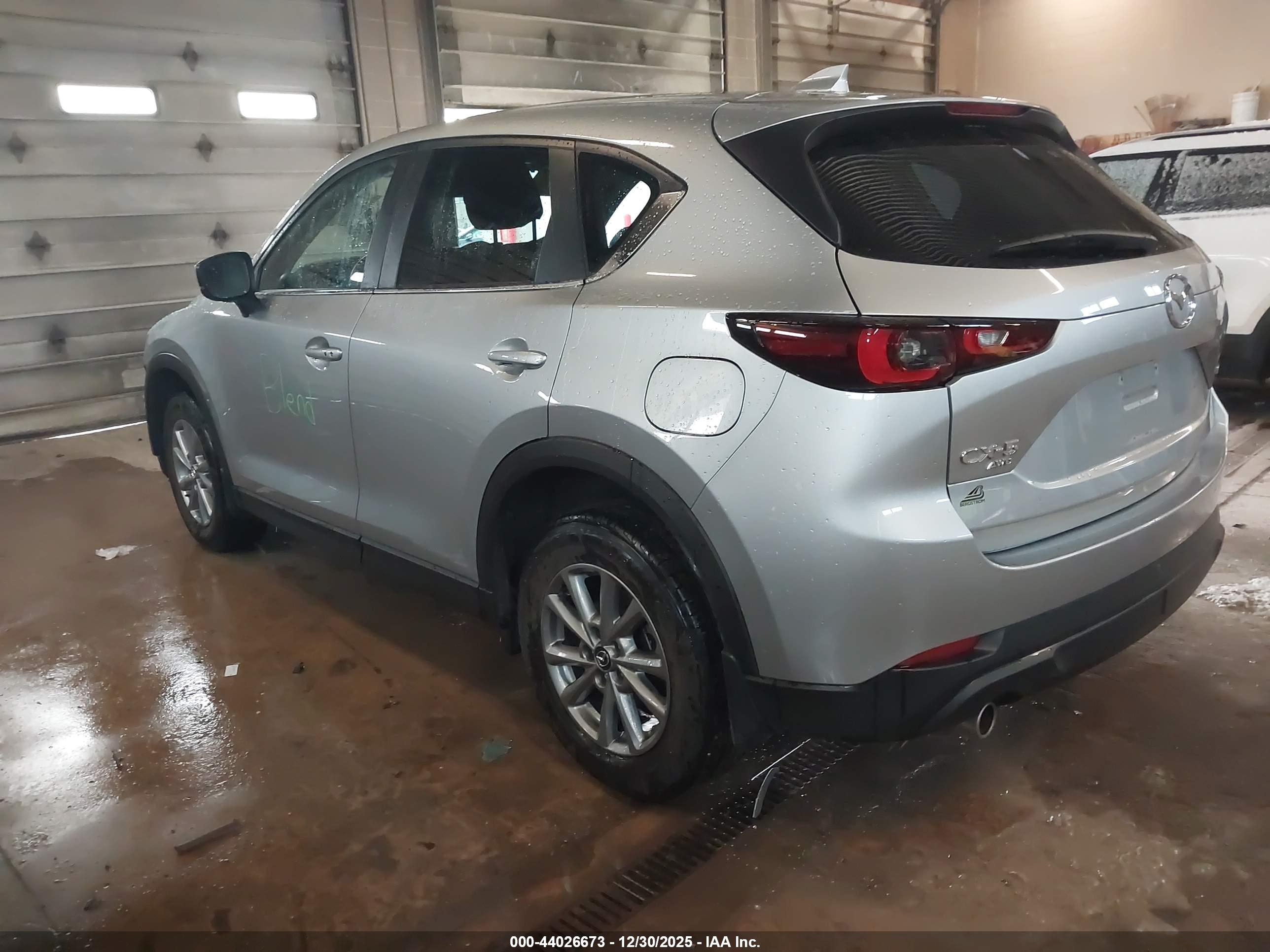 MAZDA CX-5 image 3