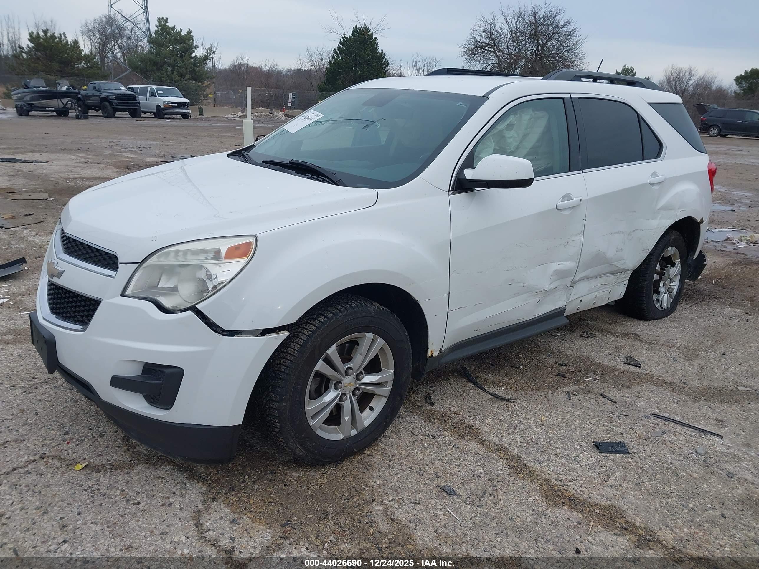 CHEVROLET EQUINOX image 2