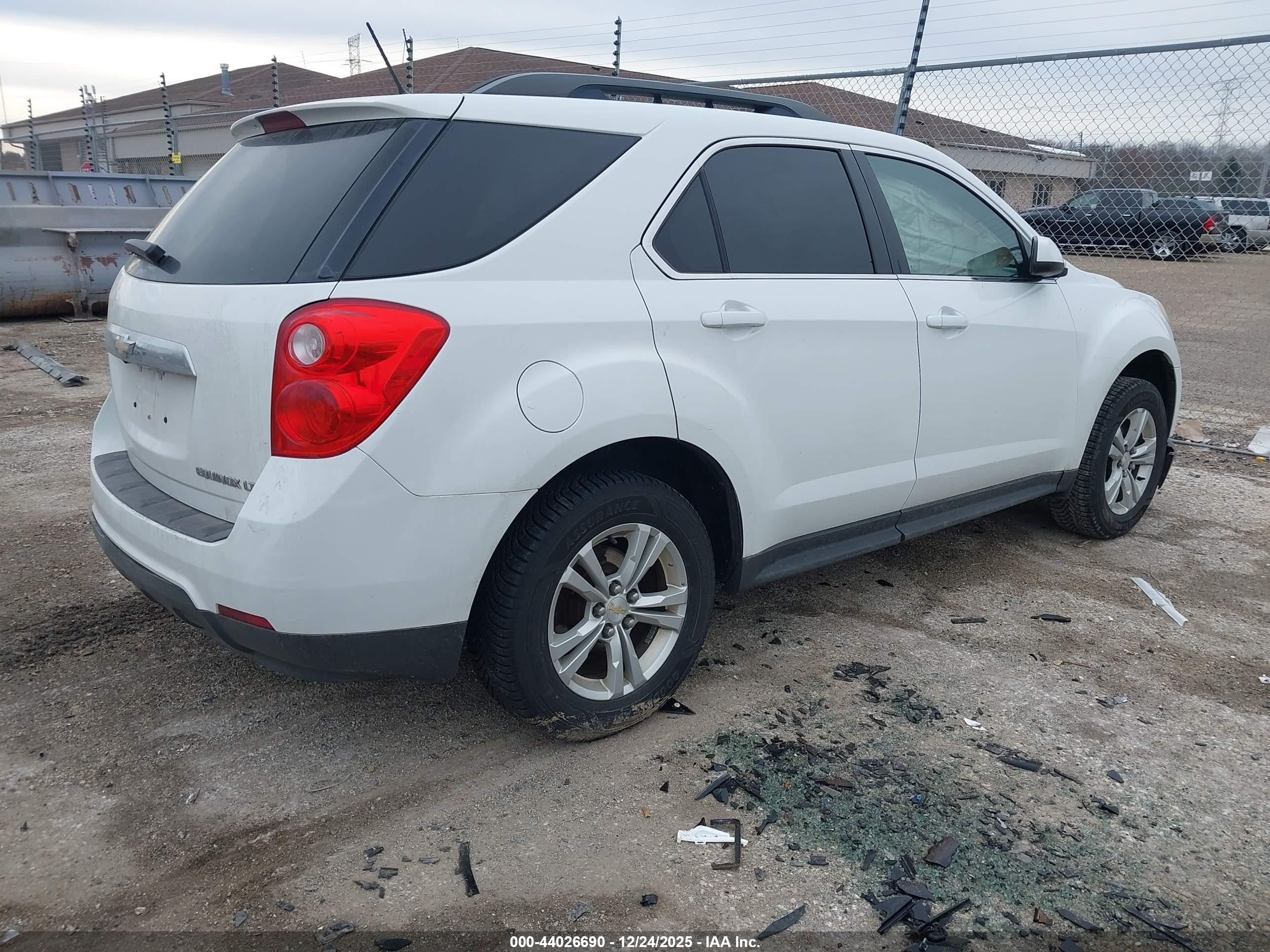CHEVROLET EQUINOX image 4