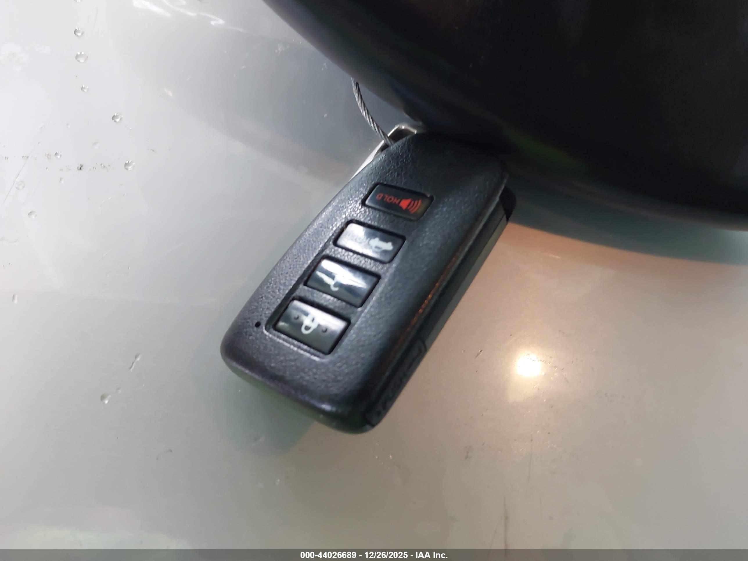 LEXUS ES image 11