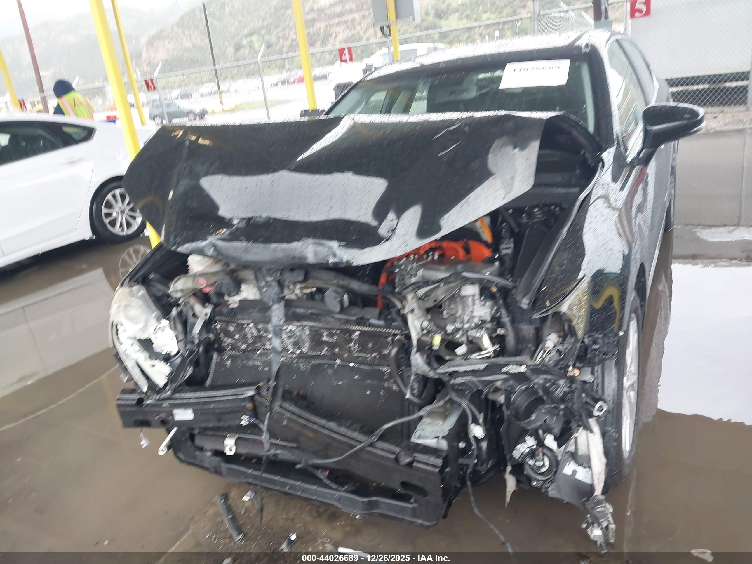 LEXUS ES image 6