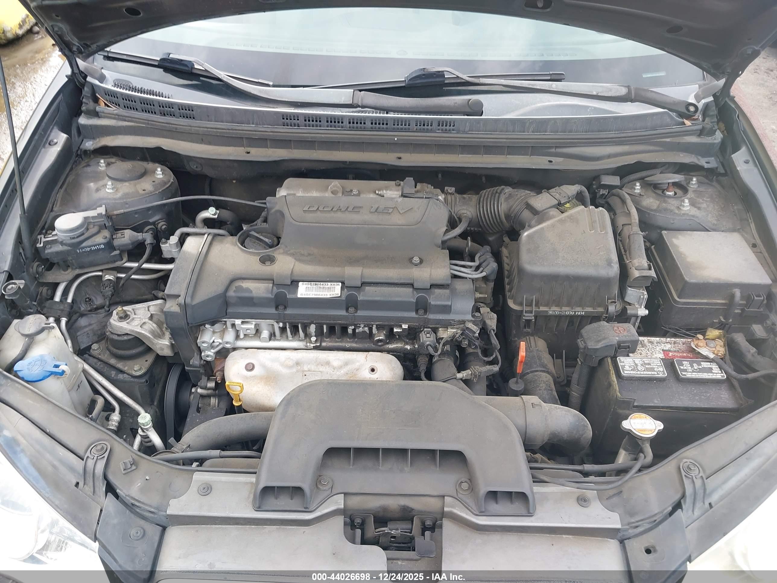 HYUNDAI ELANTRA image 10