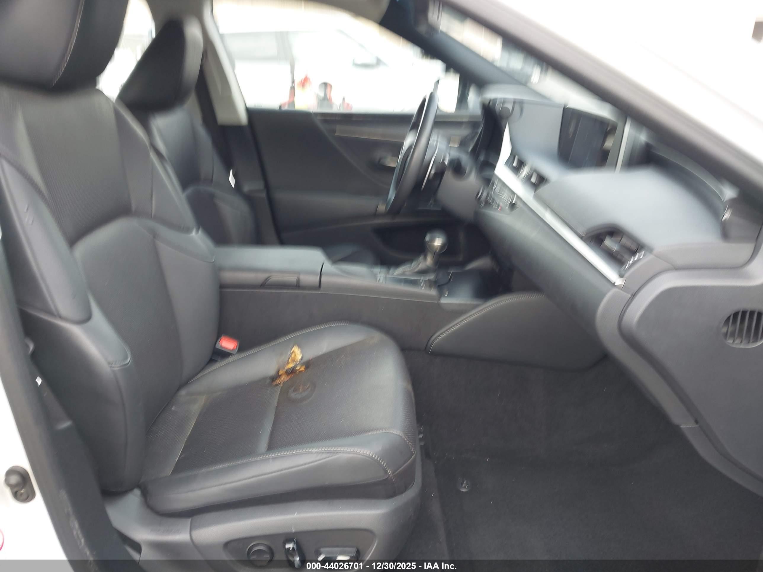 LEXUS ES image 5
