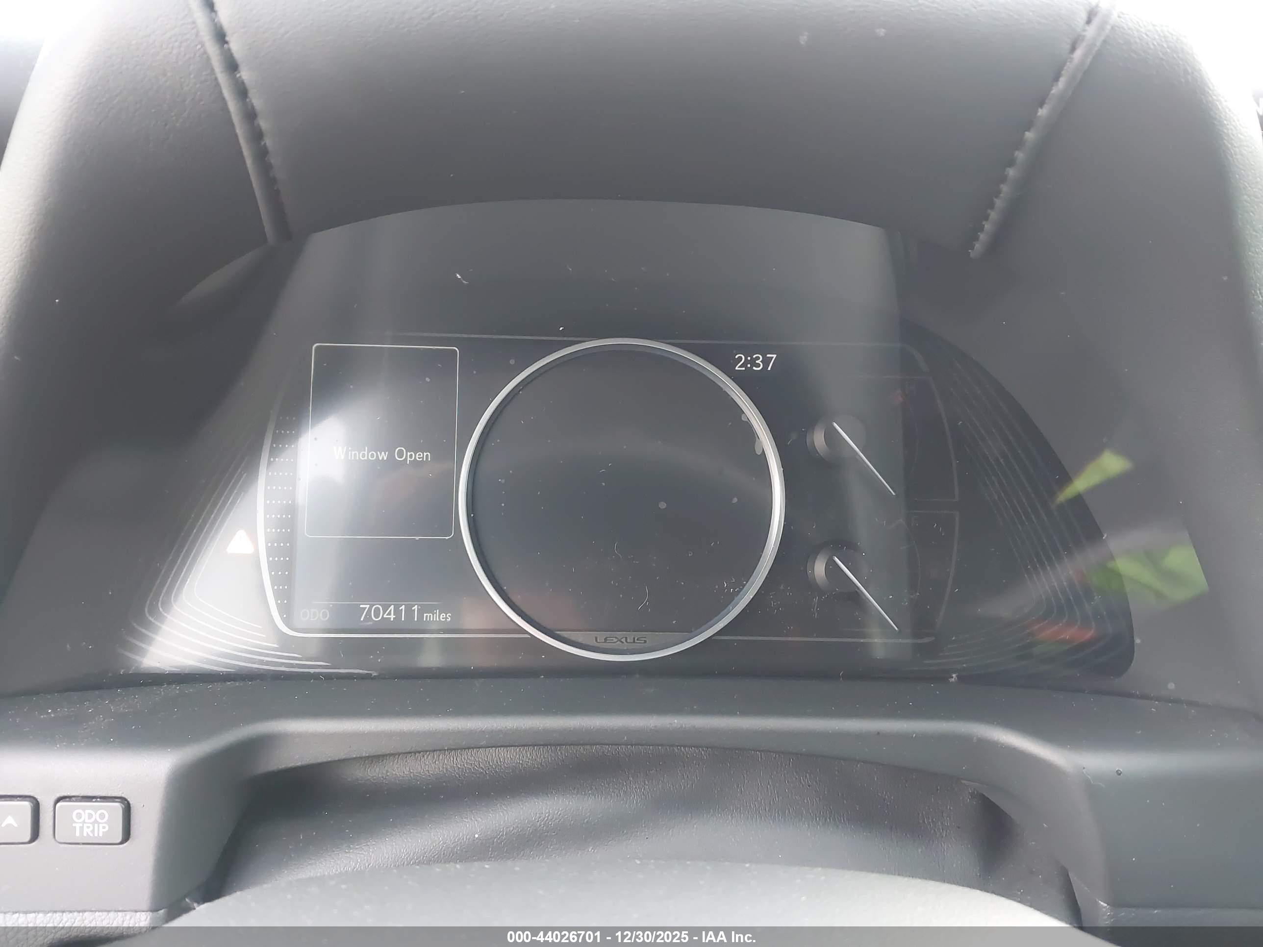 LEXUS ES image 7