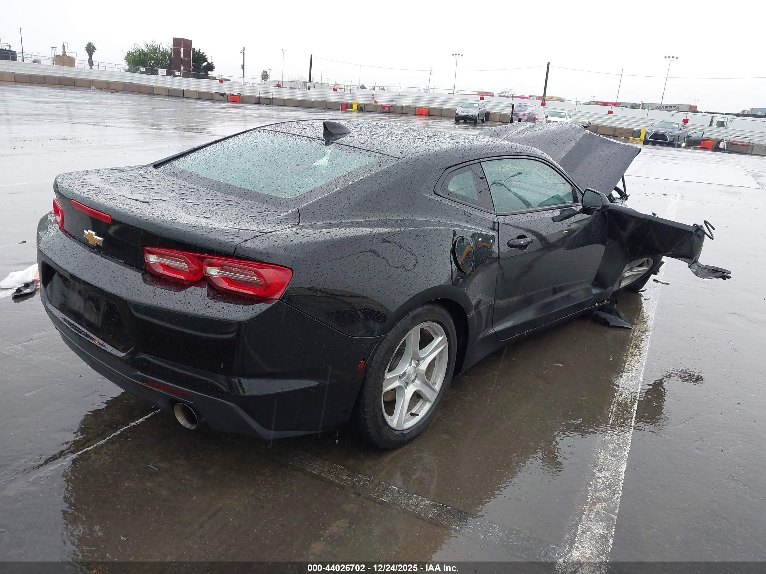 CHEVROLET CAMARO image 4
