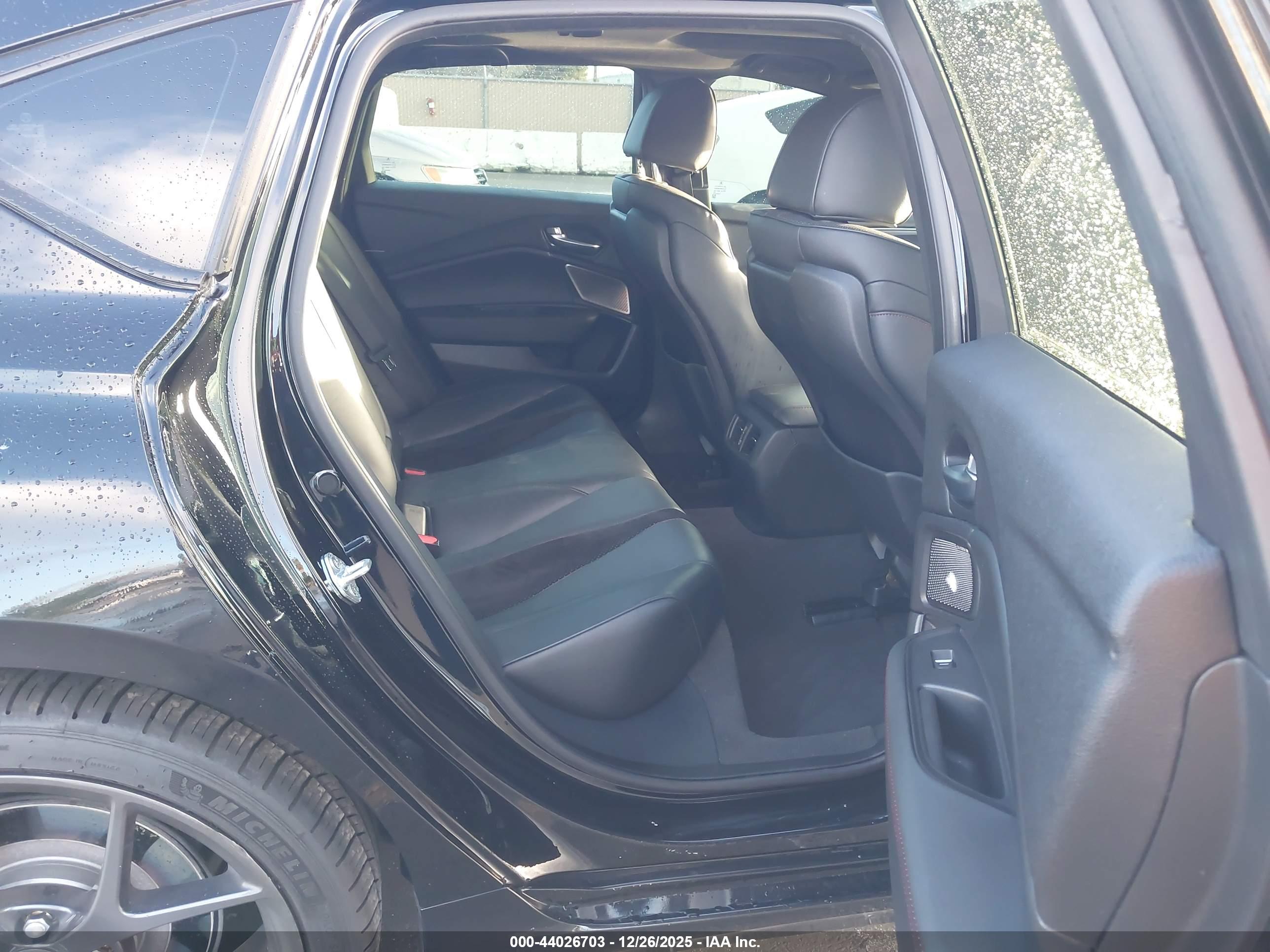 ACURA TLX image 8