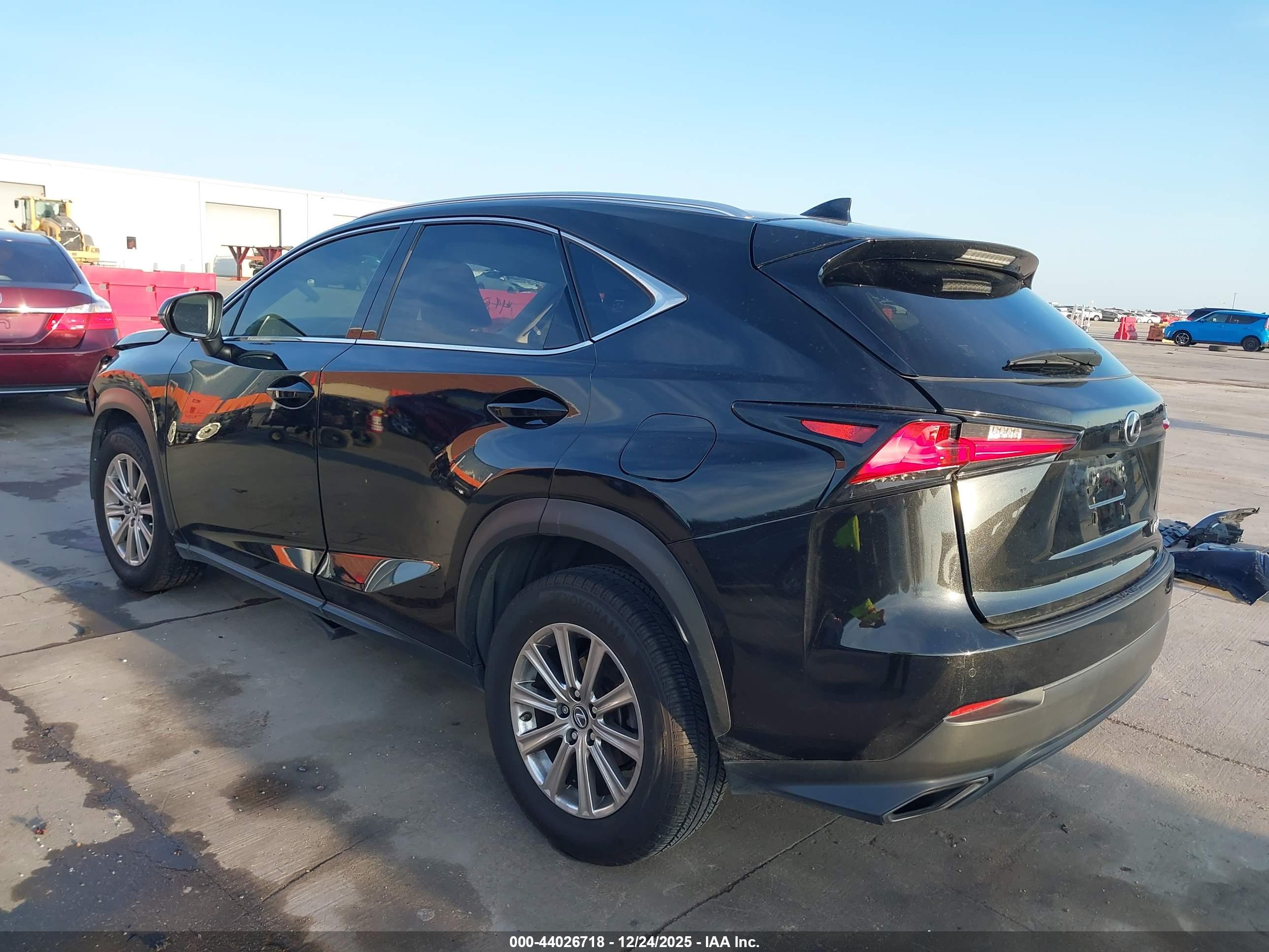 LEXUS NX image 3