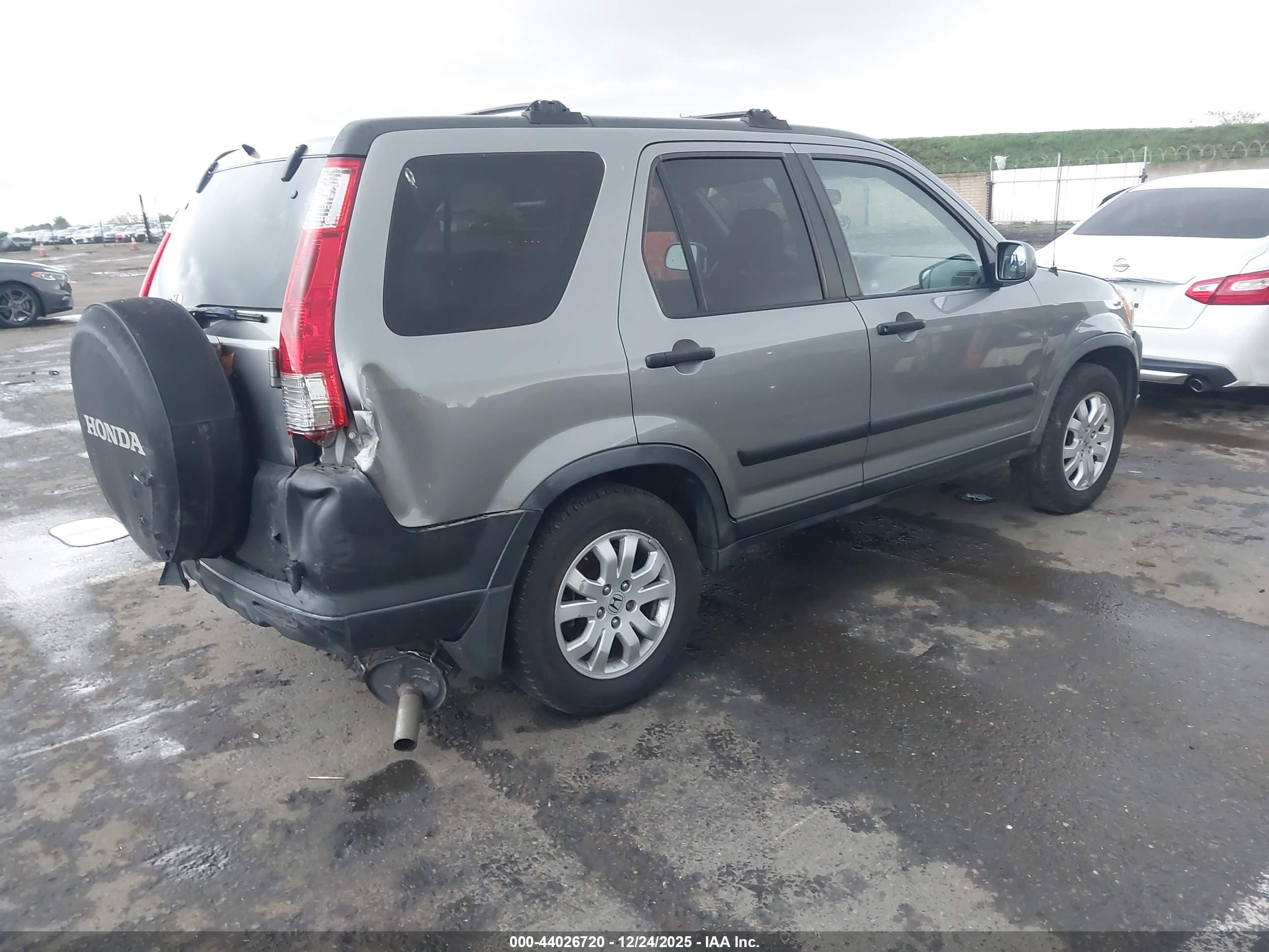 HONDA CR-V image 4