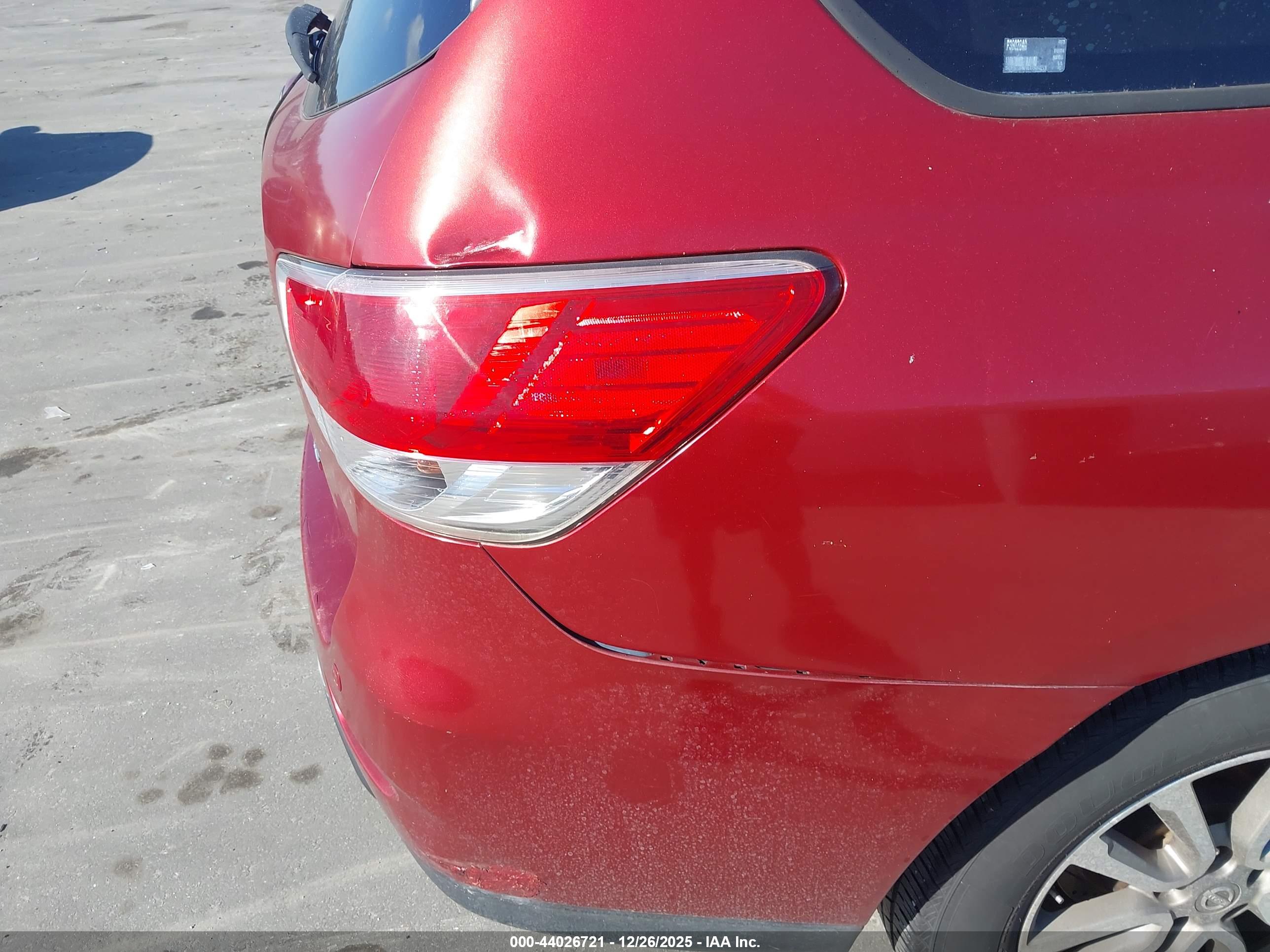 NISSAN PATHFINDER image 6