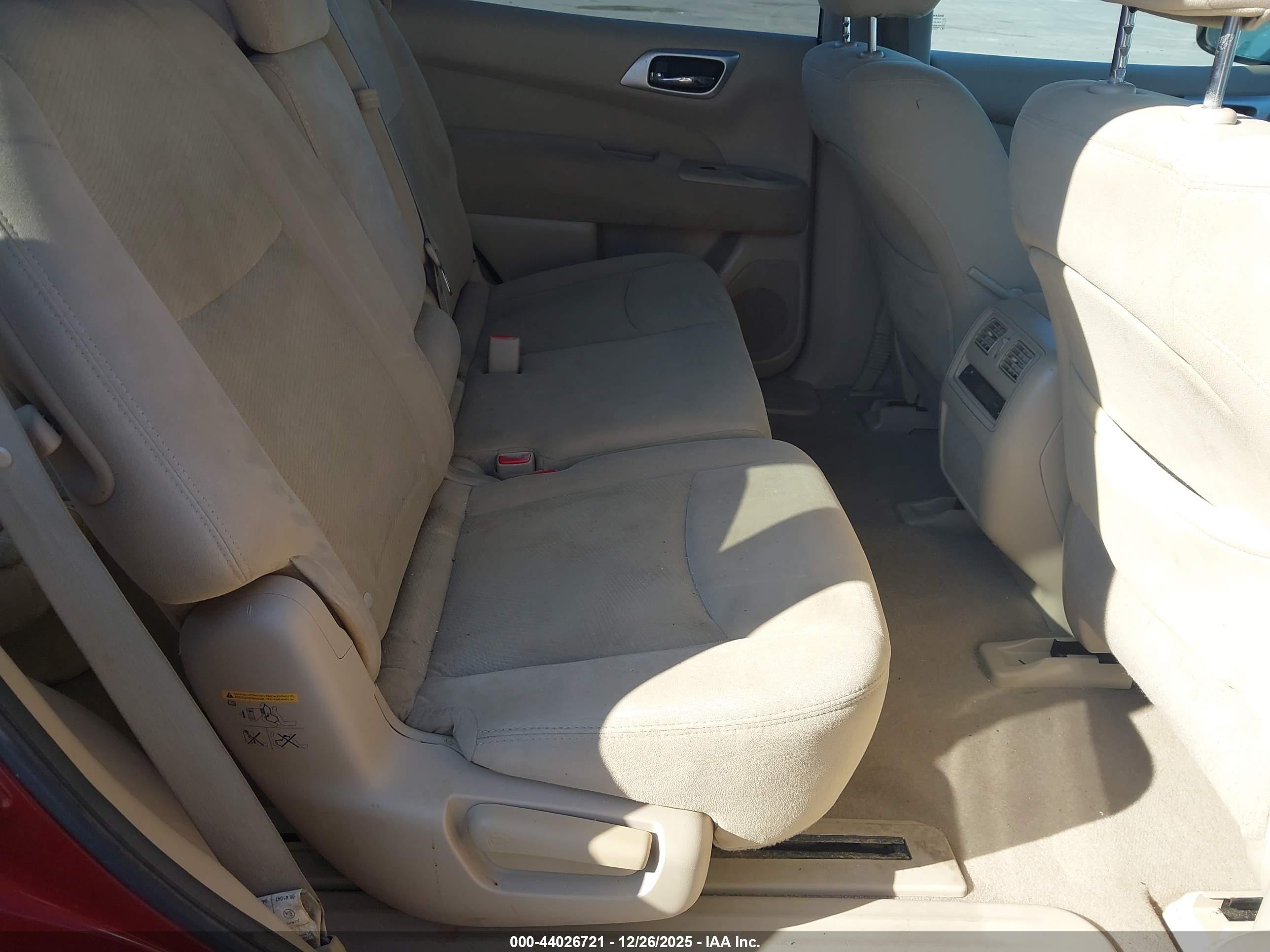 NISSAN PATHFINDER image 8