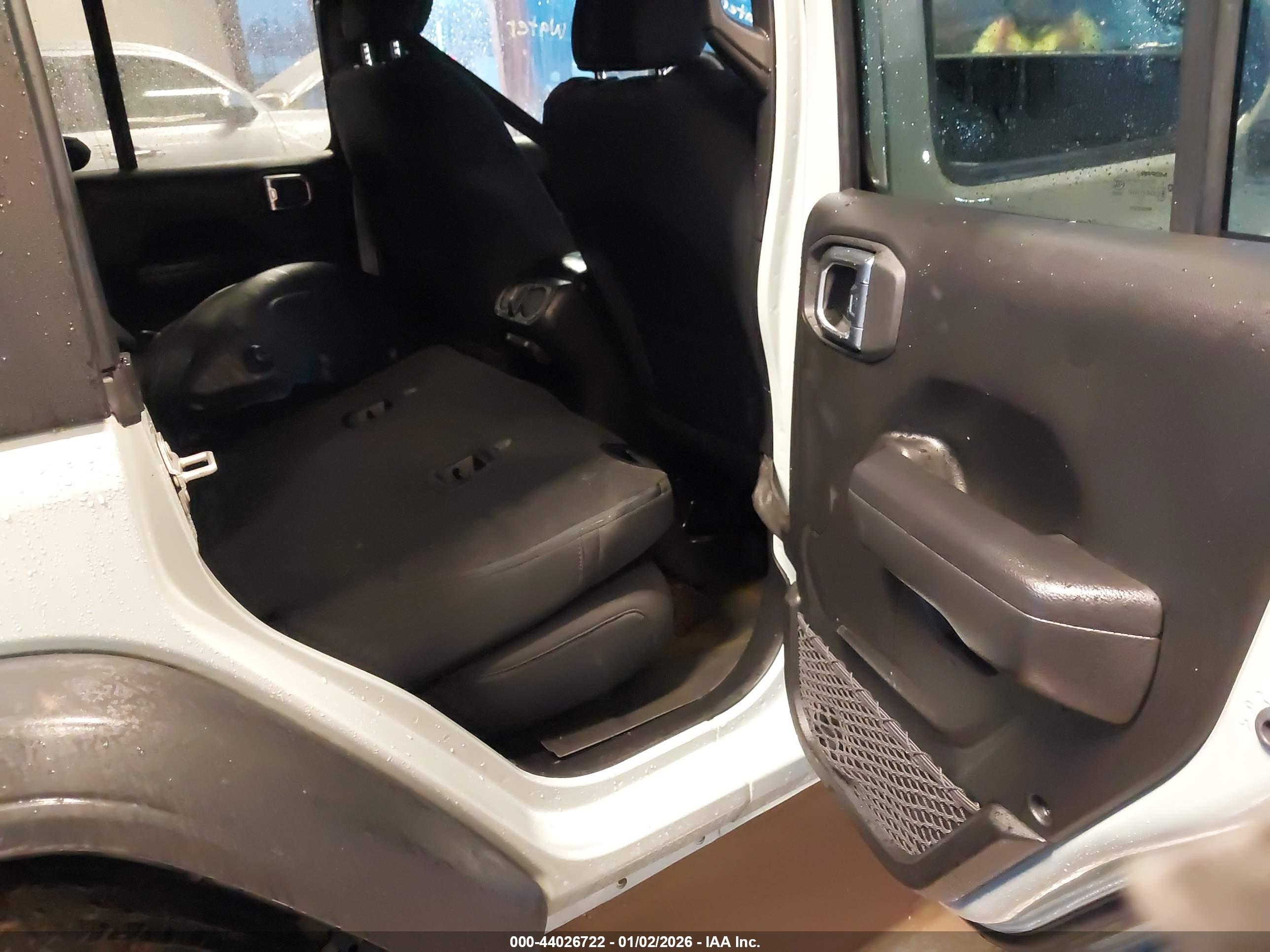 JEEP WRANGLER image 8