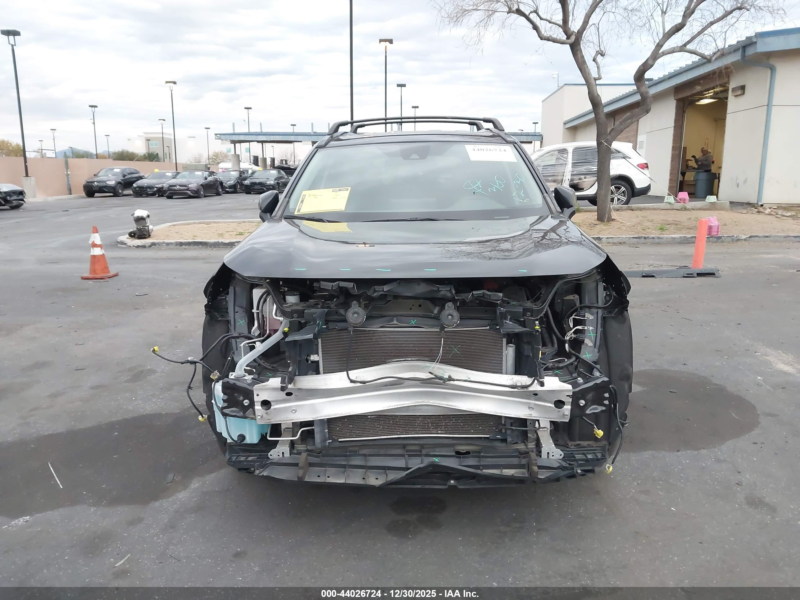 TOYOTA RAV4 image 6