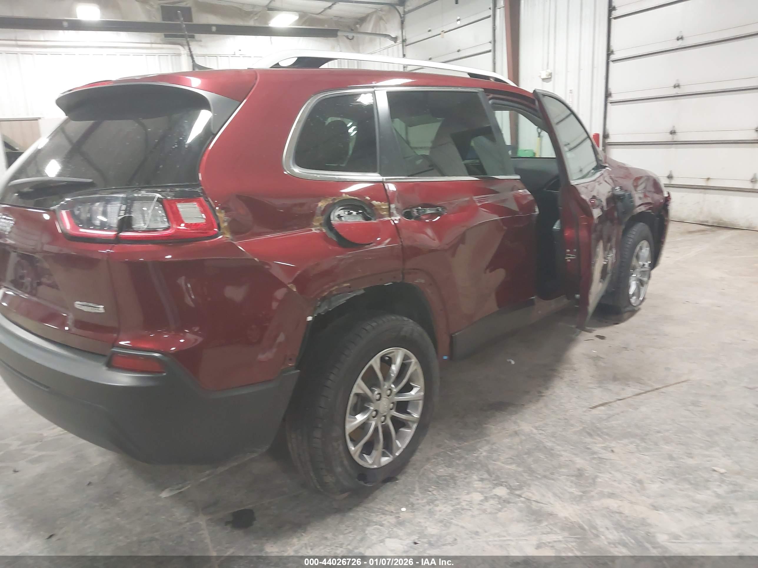 JEEP CHEROKEE image 4