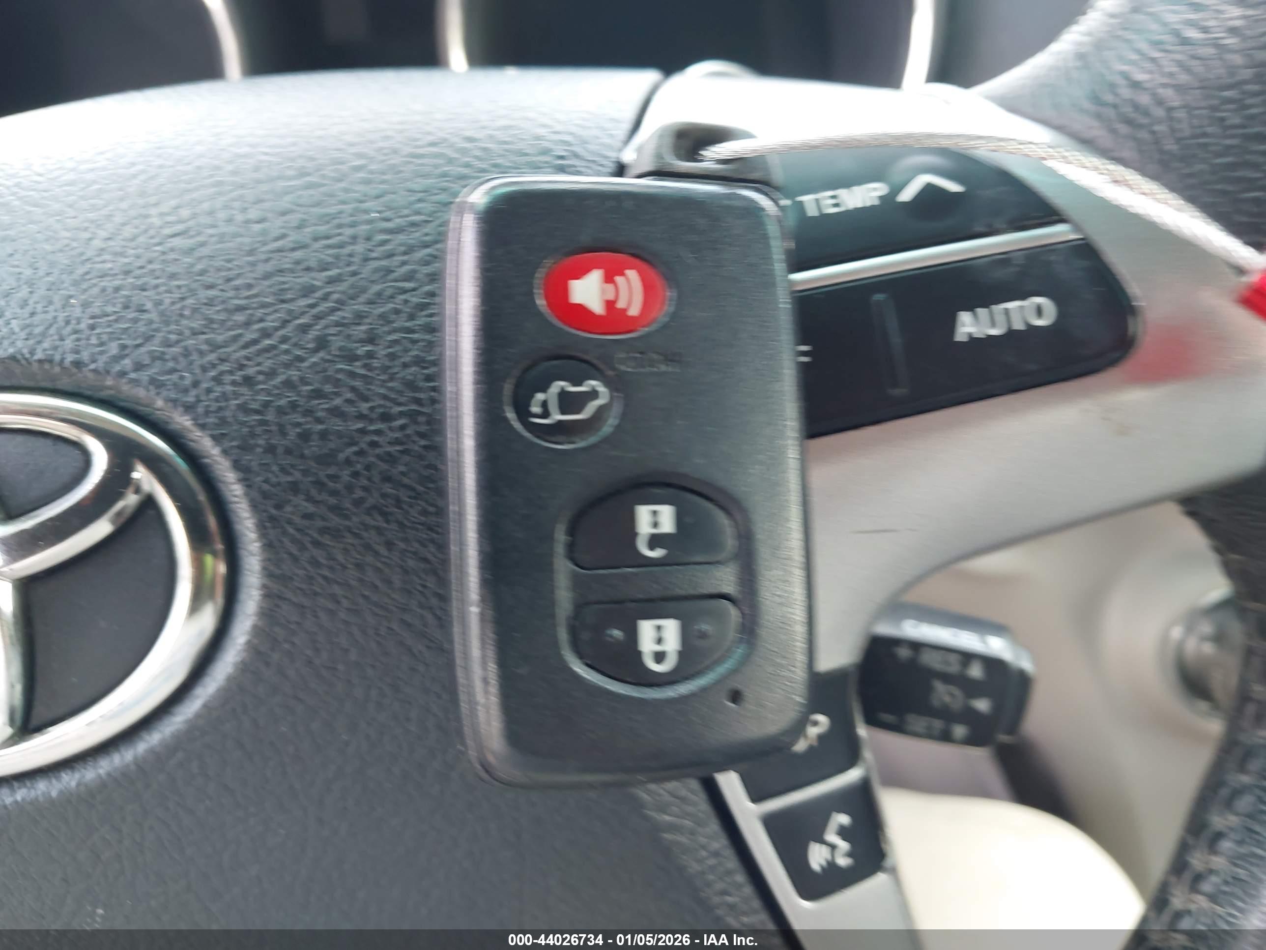 TOYOTA HIGHLANDER image 11