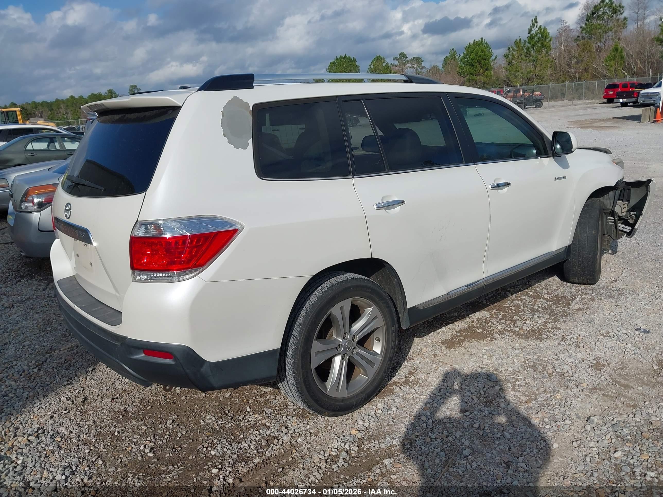 TOYOTA HIGHLANDER image 4