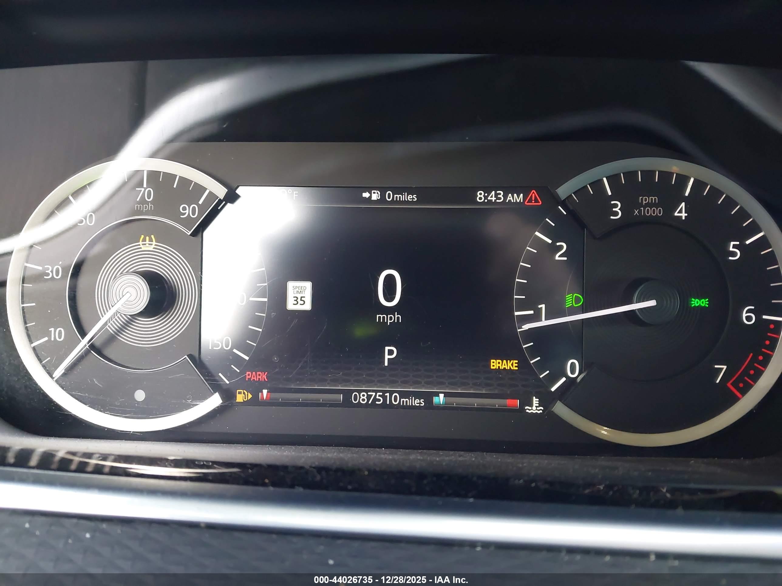 LAND ROVER image 7
