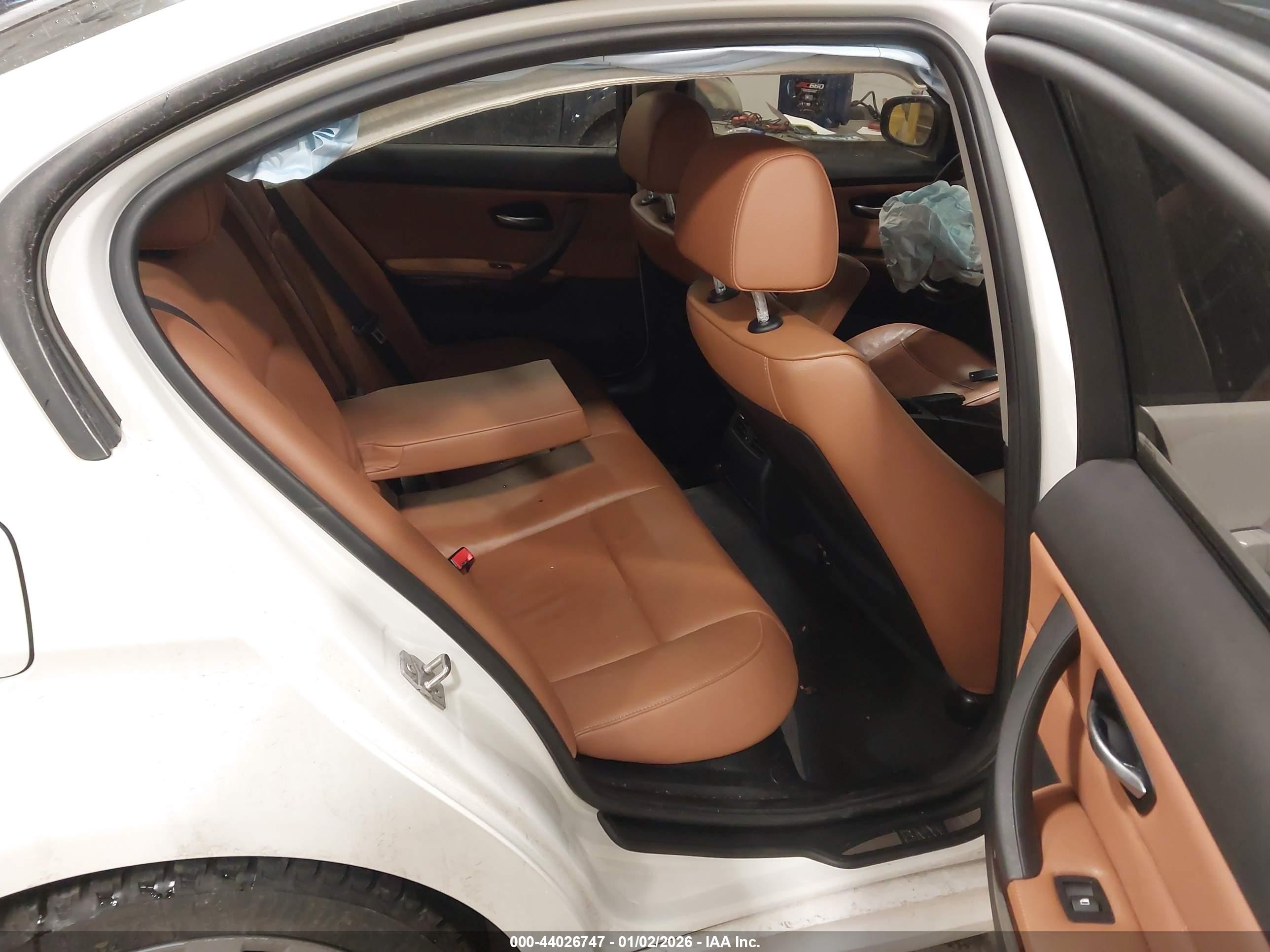 BMW 328I image 8