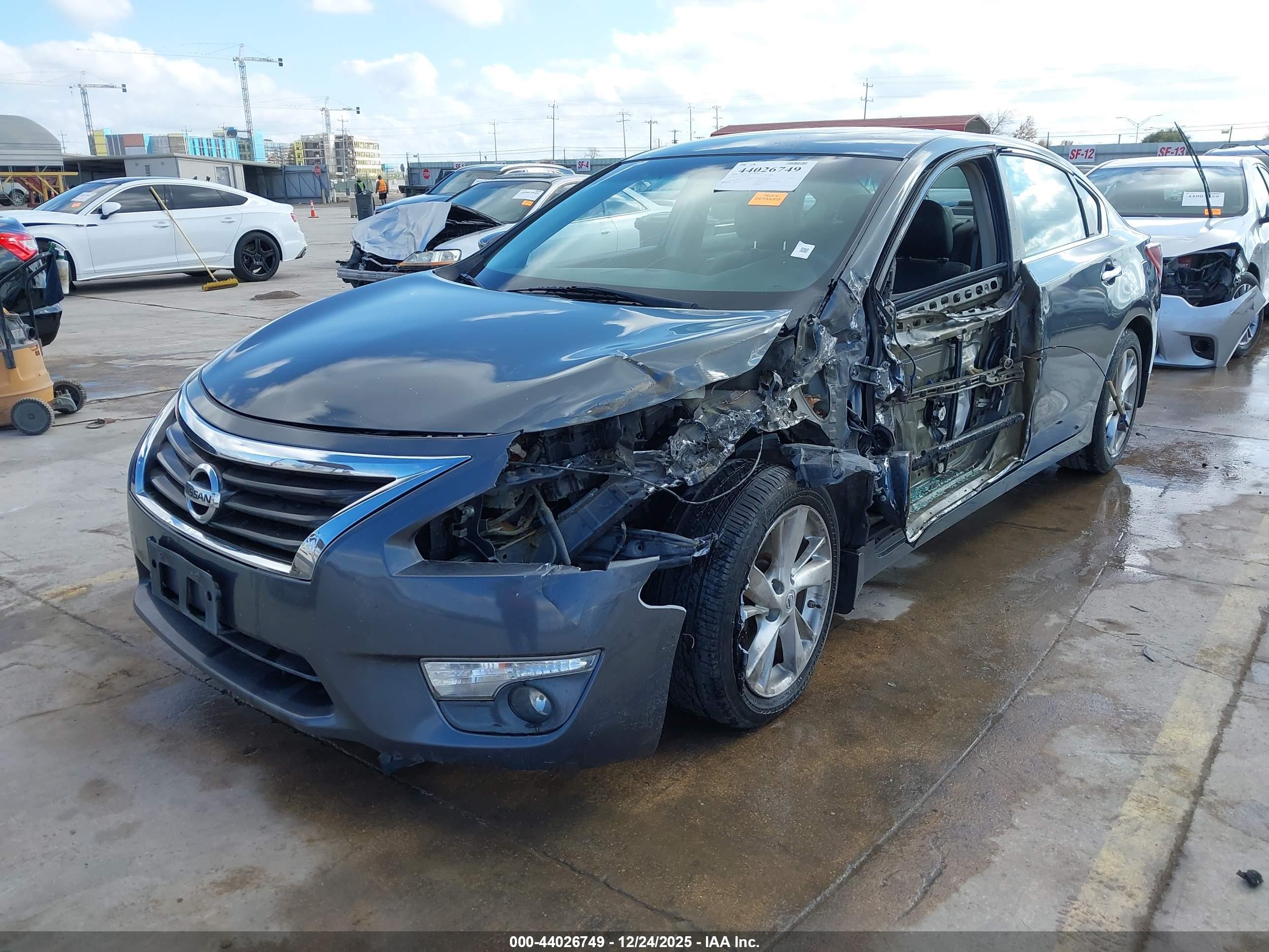 NISSAN ALTIMA image 2