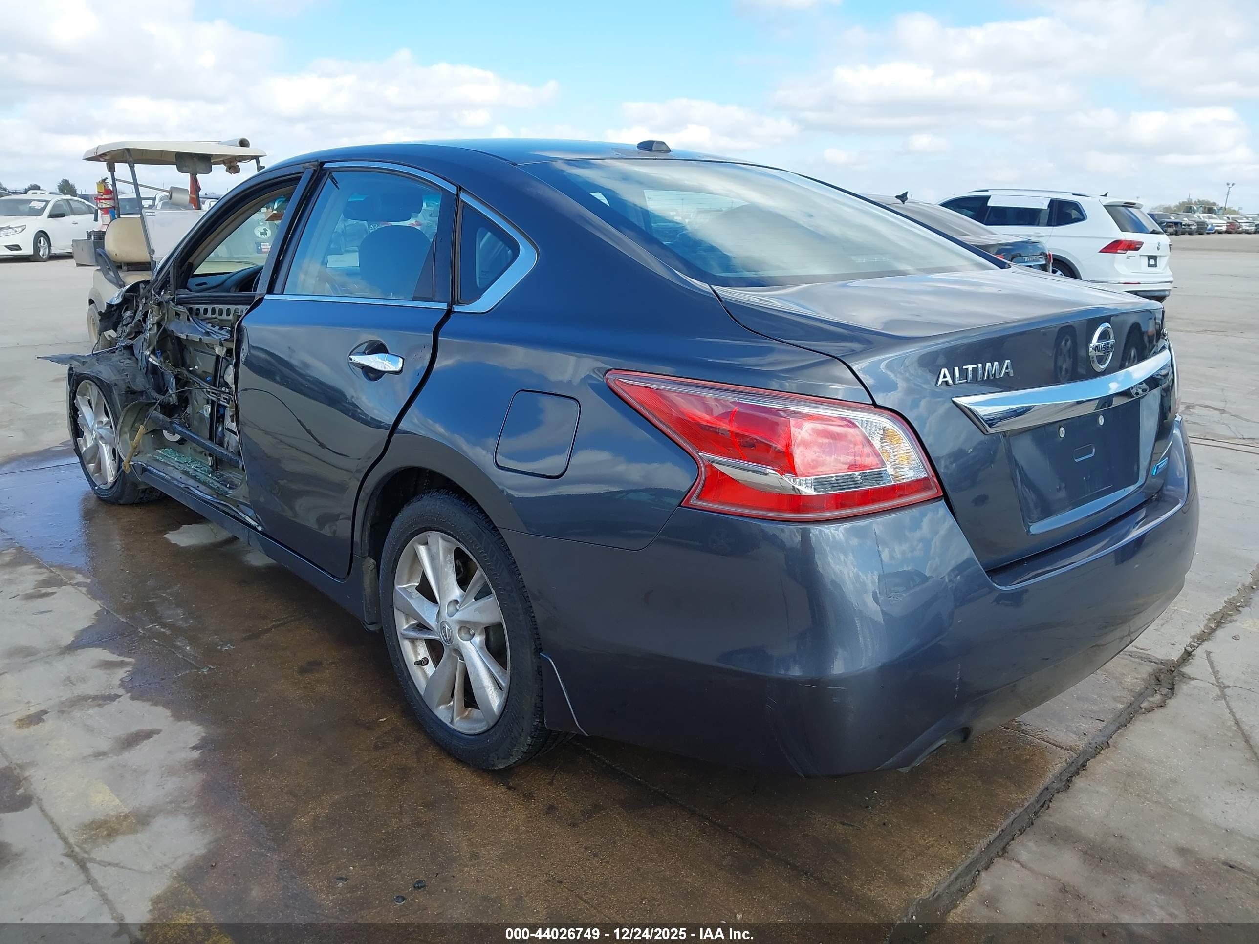 NISSAN ALTIMA image 3