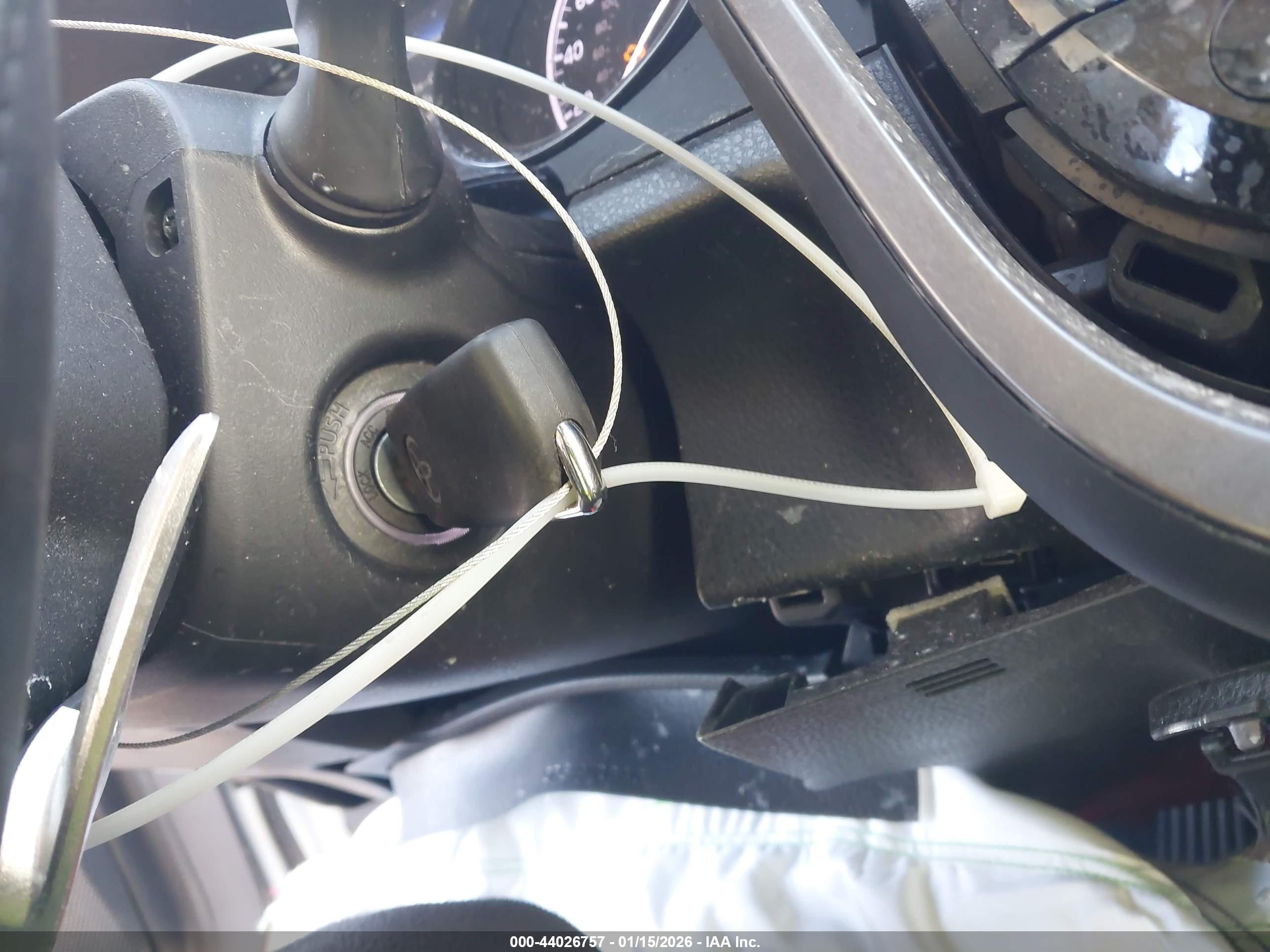 TOYOTA CAMRY image 11