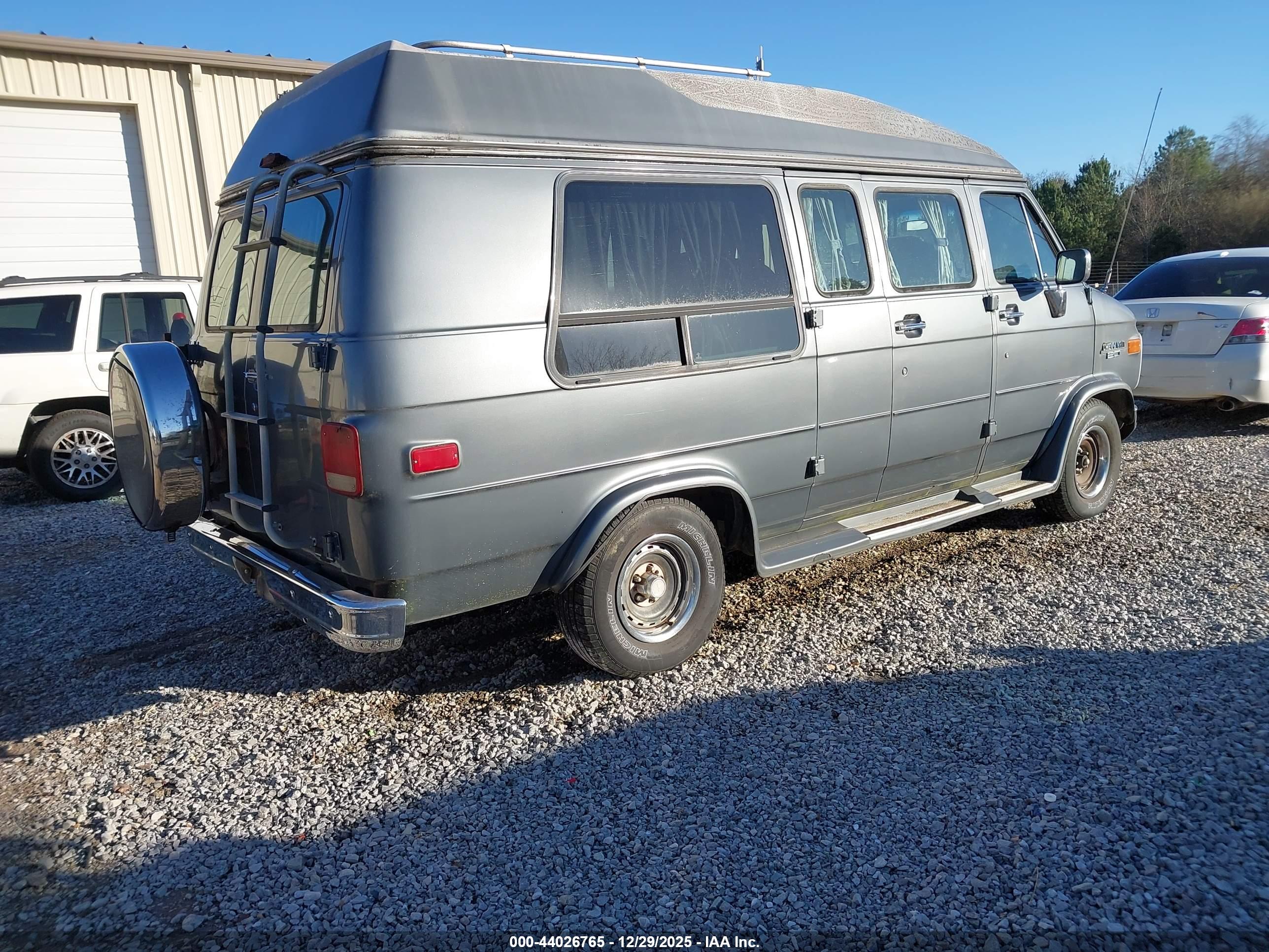 CHEVROLET G20 image 4