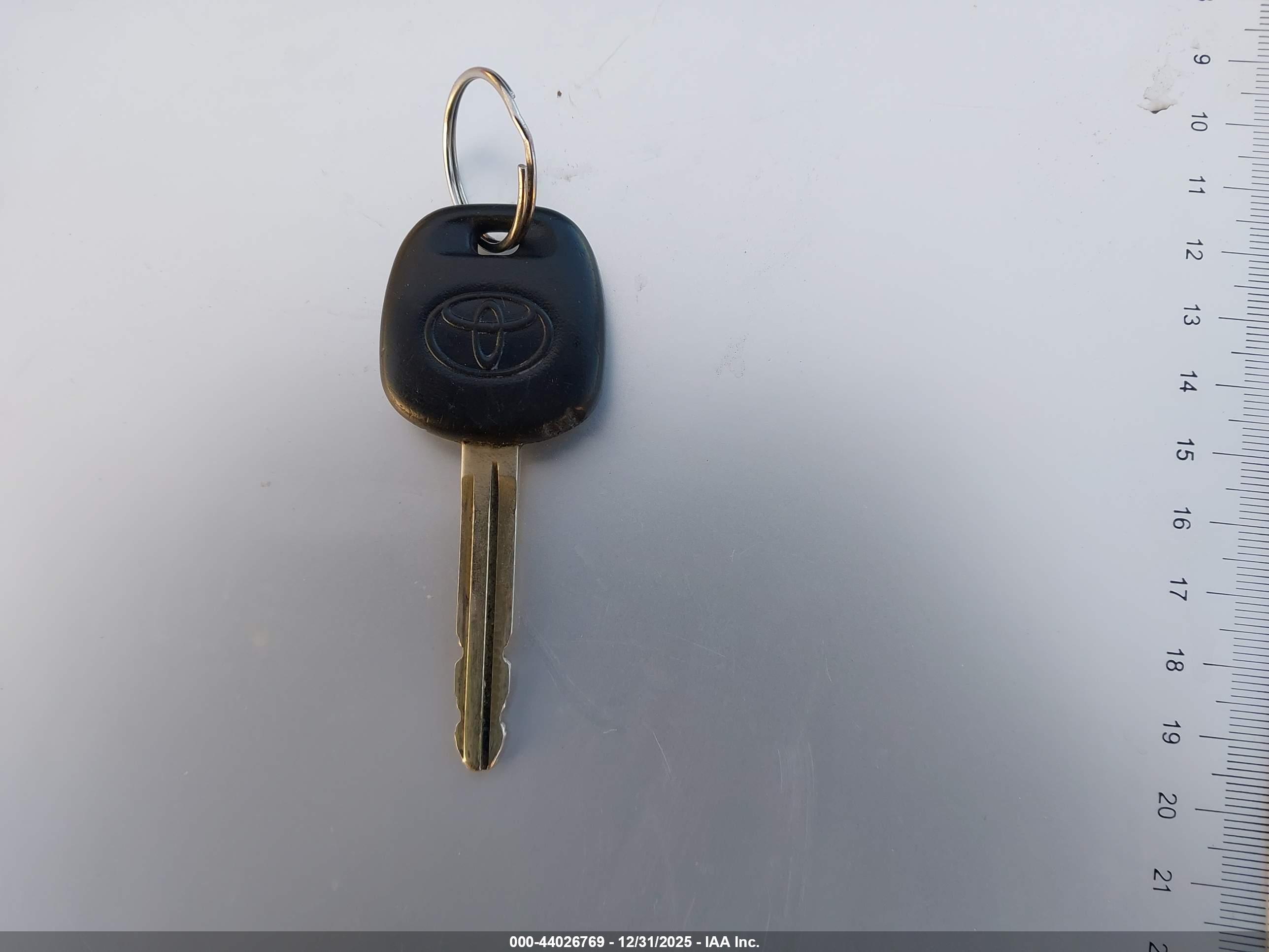 TOYOTA COROLLA image 11