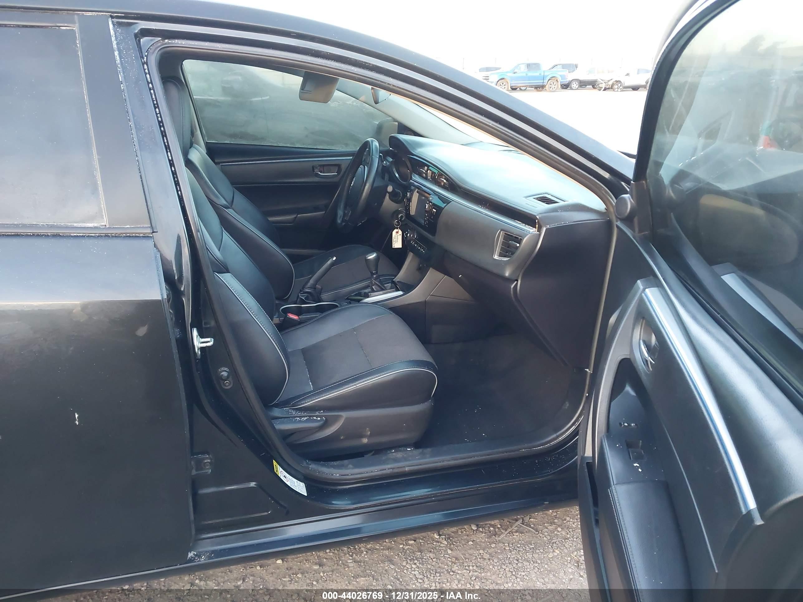 TOYOTA COROLLA image 5