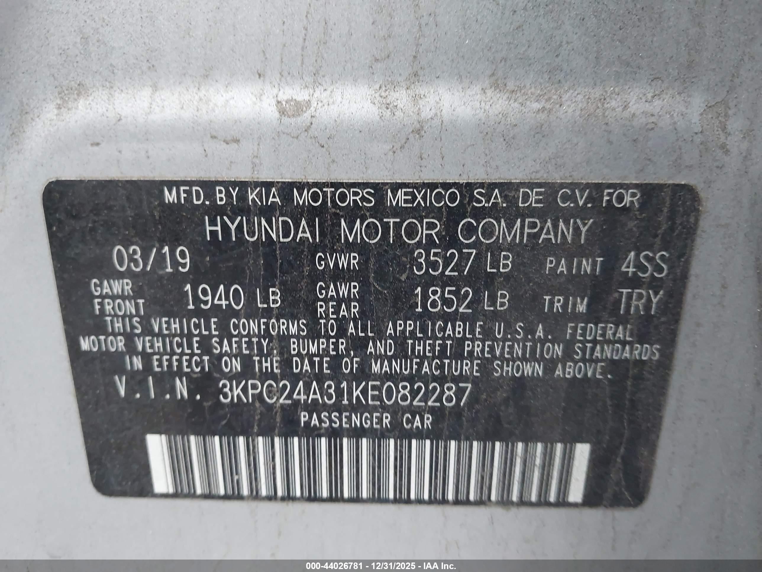 HYUNDAI ACCENT image 9