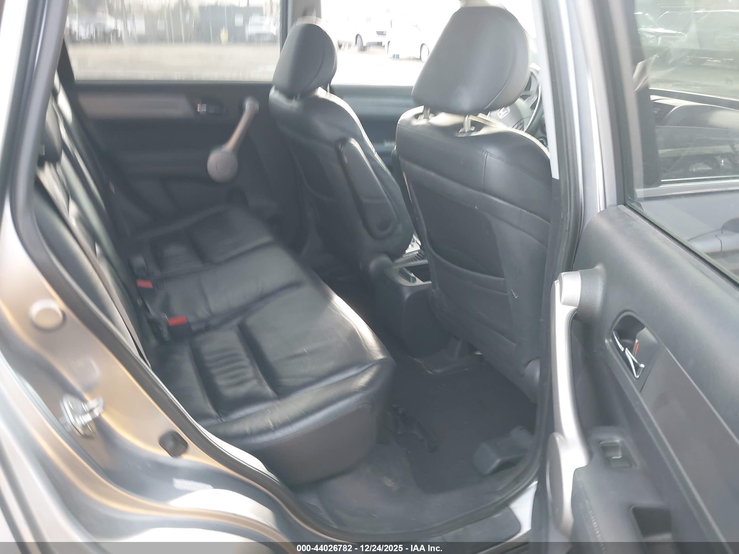 HONDA CR-V image 8