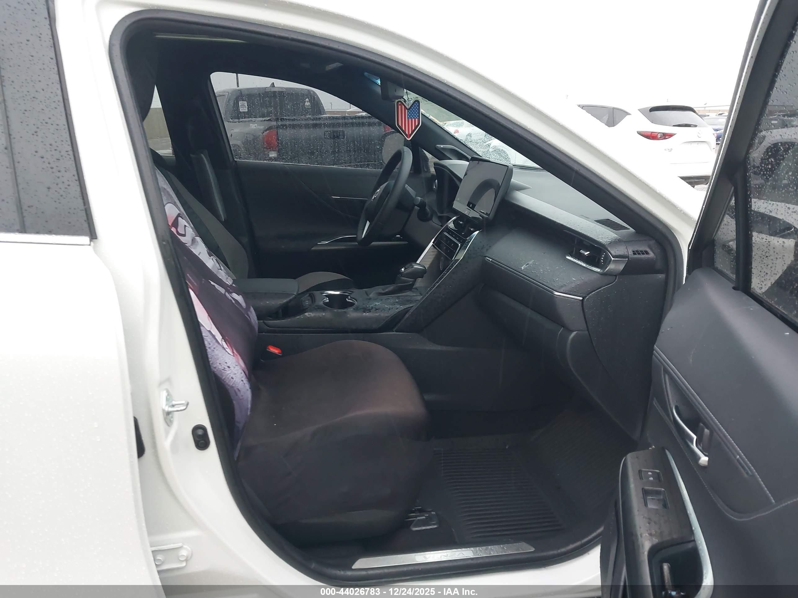 TOYOTA VENZA image 5