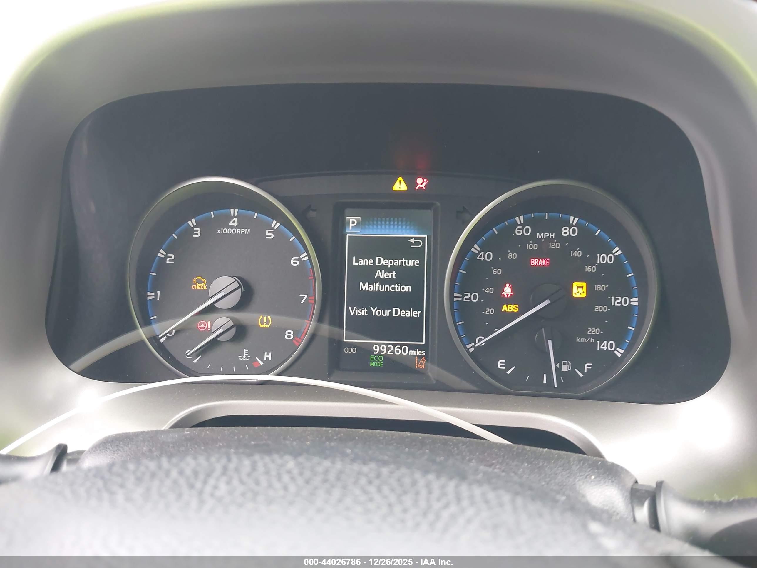 TOYOTA RAV4 image 7