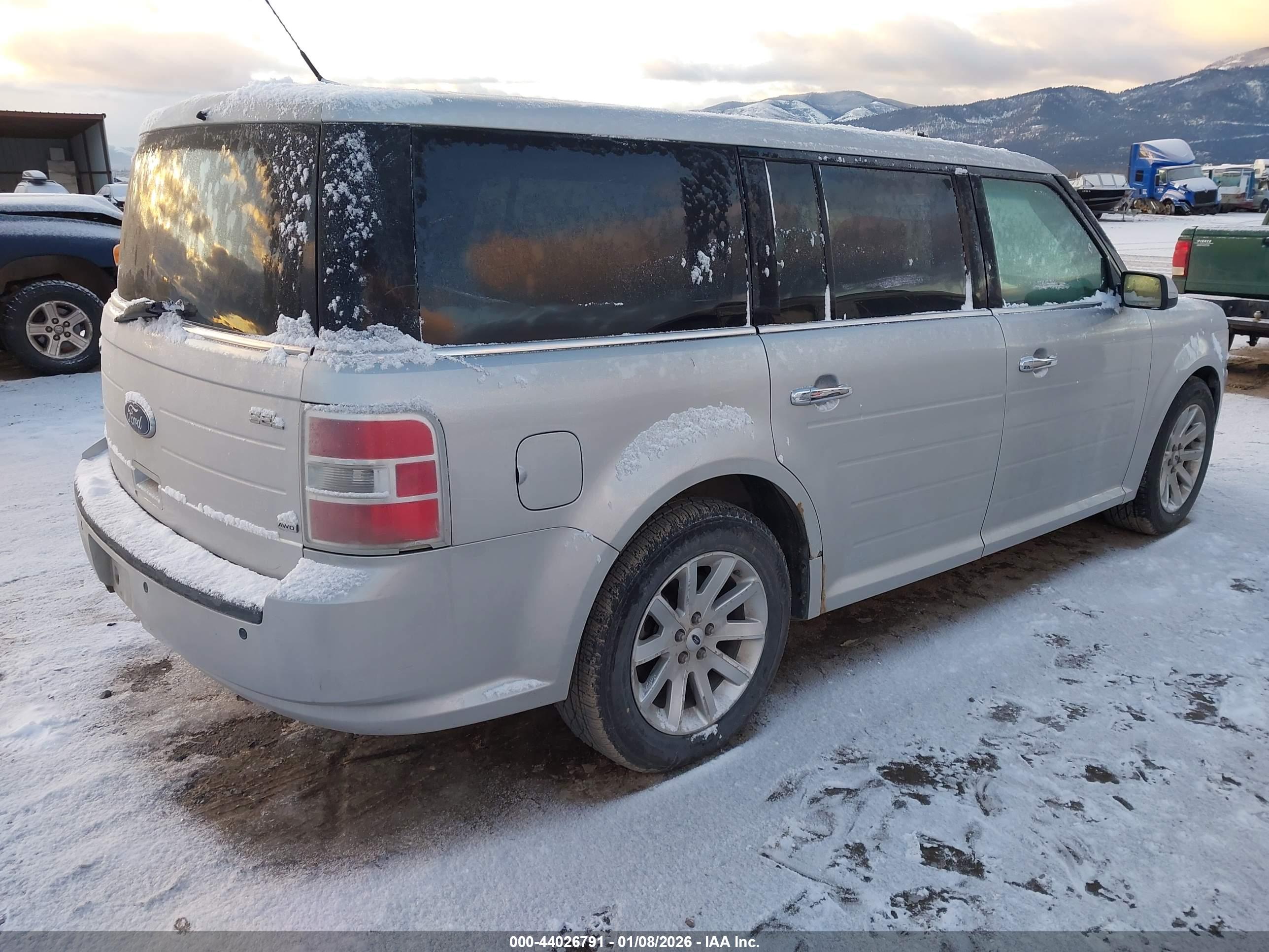 FORD FLEX image 4