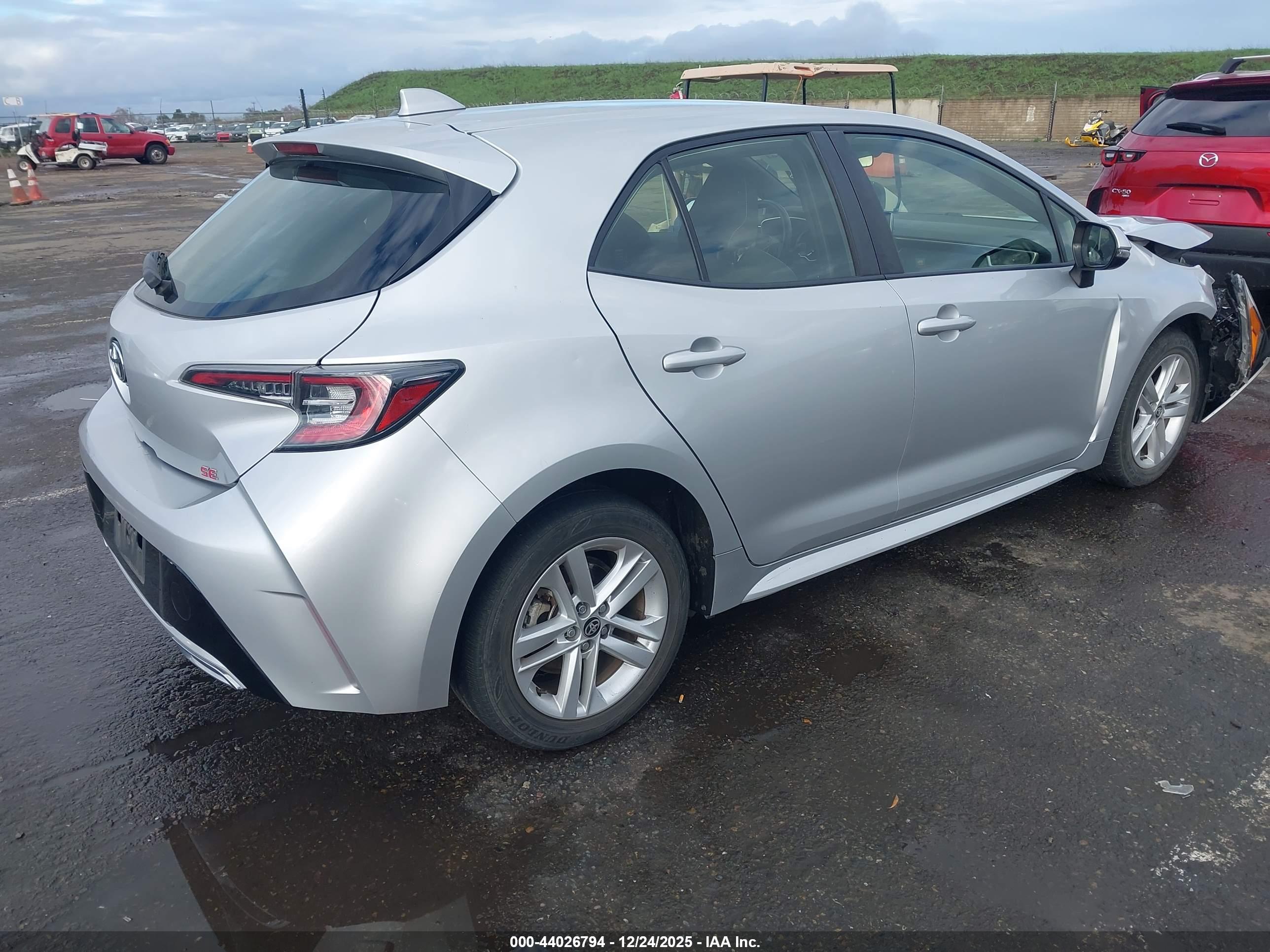 TOYOTA COROLLA image 4